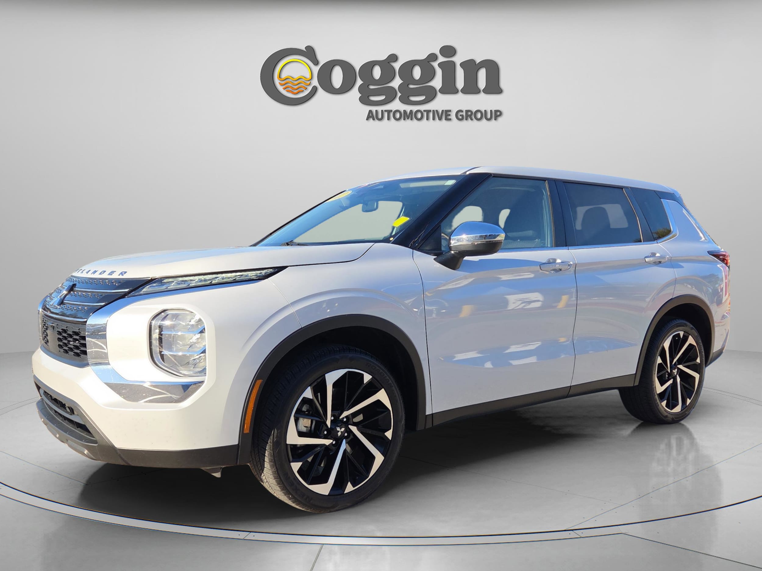 2022 Mitsubishi Outlander ES