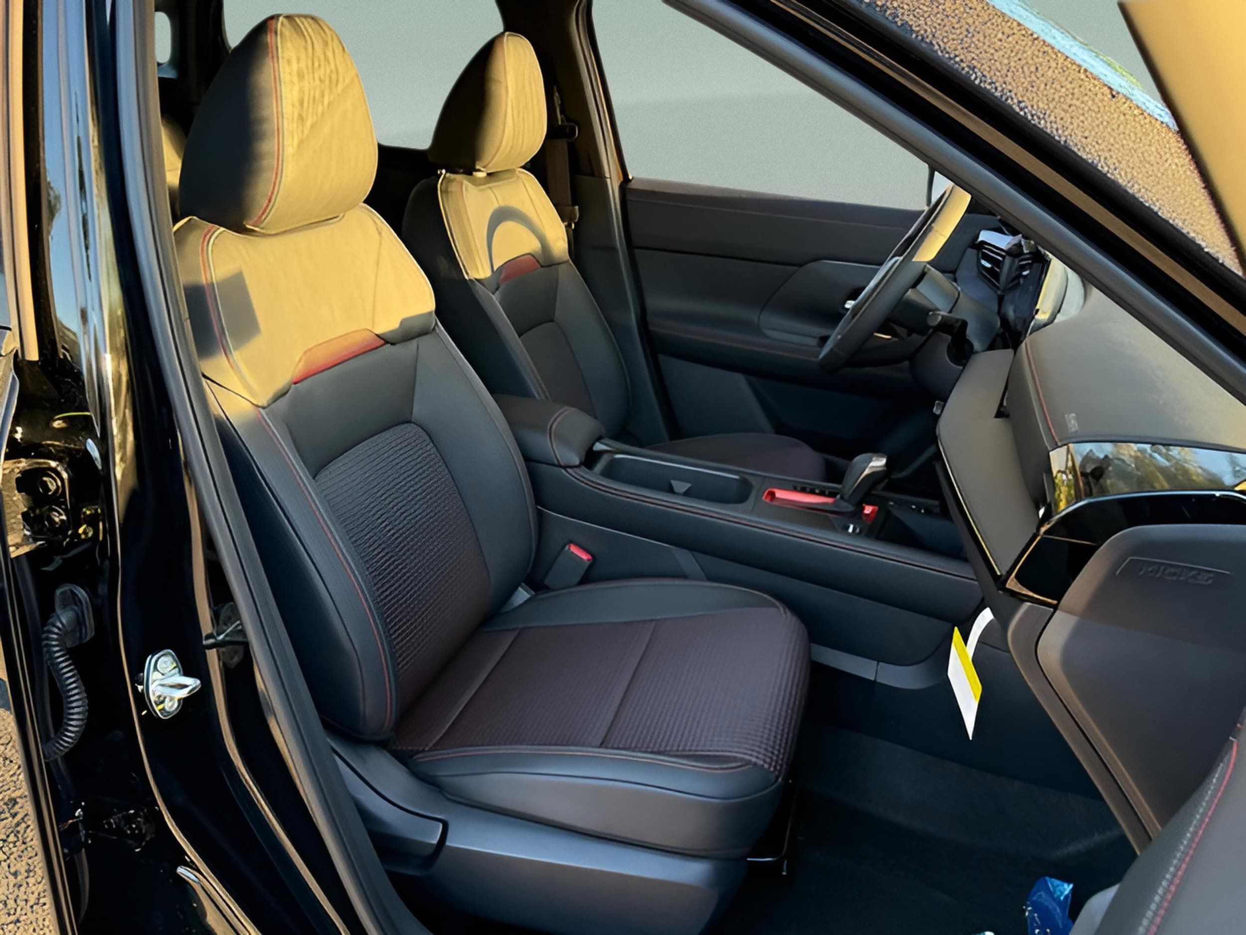 2026 Nissan KICKS SR - Photo 11