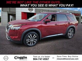 2023 Nissan Pathfinder Platinum SUV