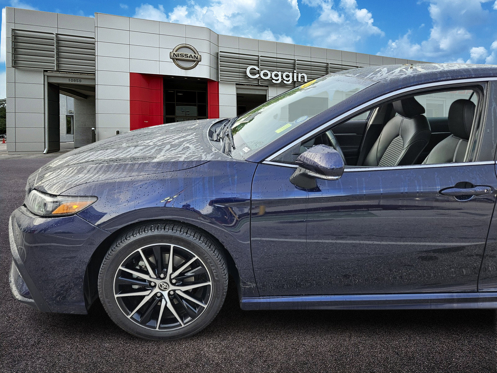 Used 2022 Toyota Camry SE with VIN 4T1G11AK4NU657137 for sale in Jacksonville, FL