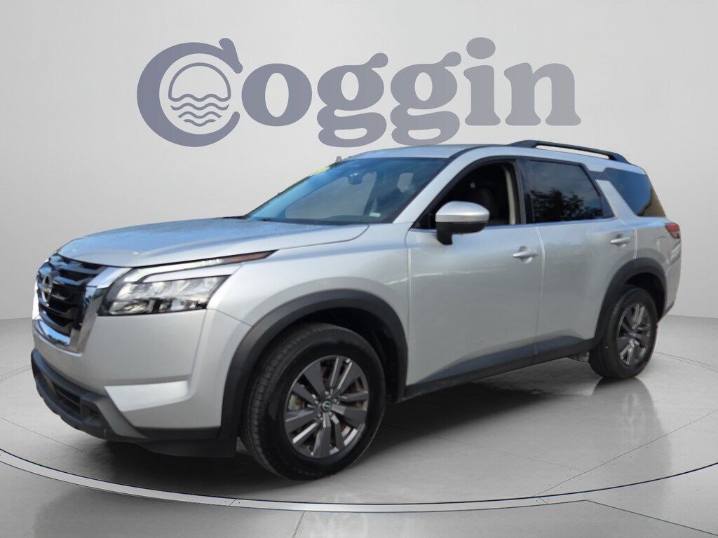 Used 2025 Nissan Pathfinder SV SUV