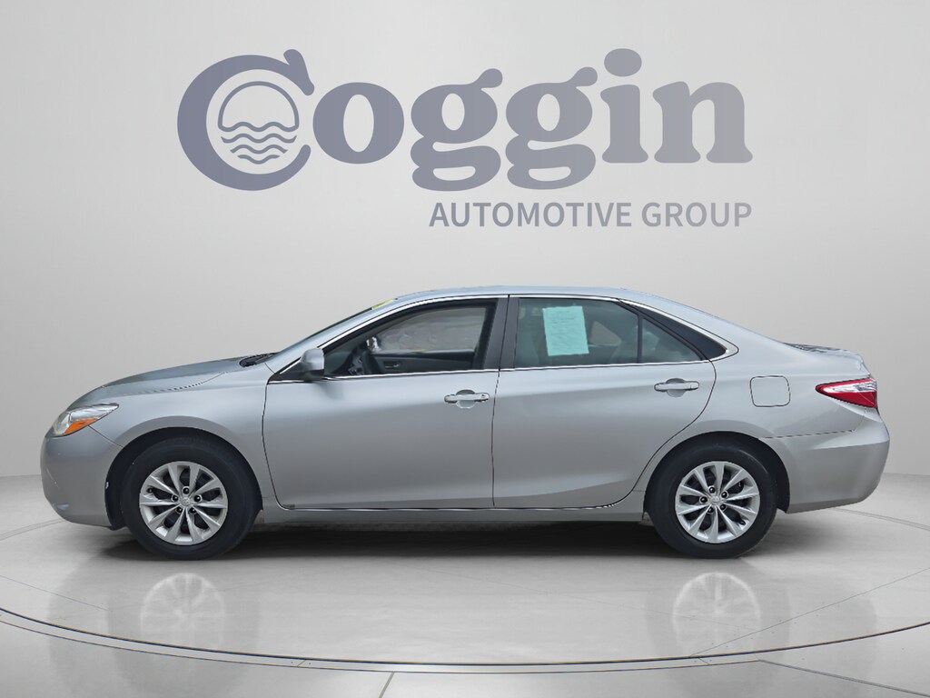 Used 2017 Toyota Camry LE Sedan