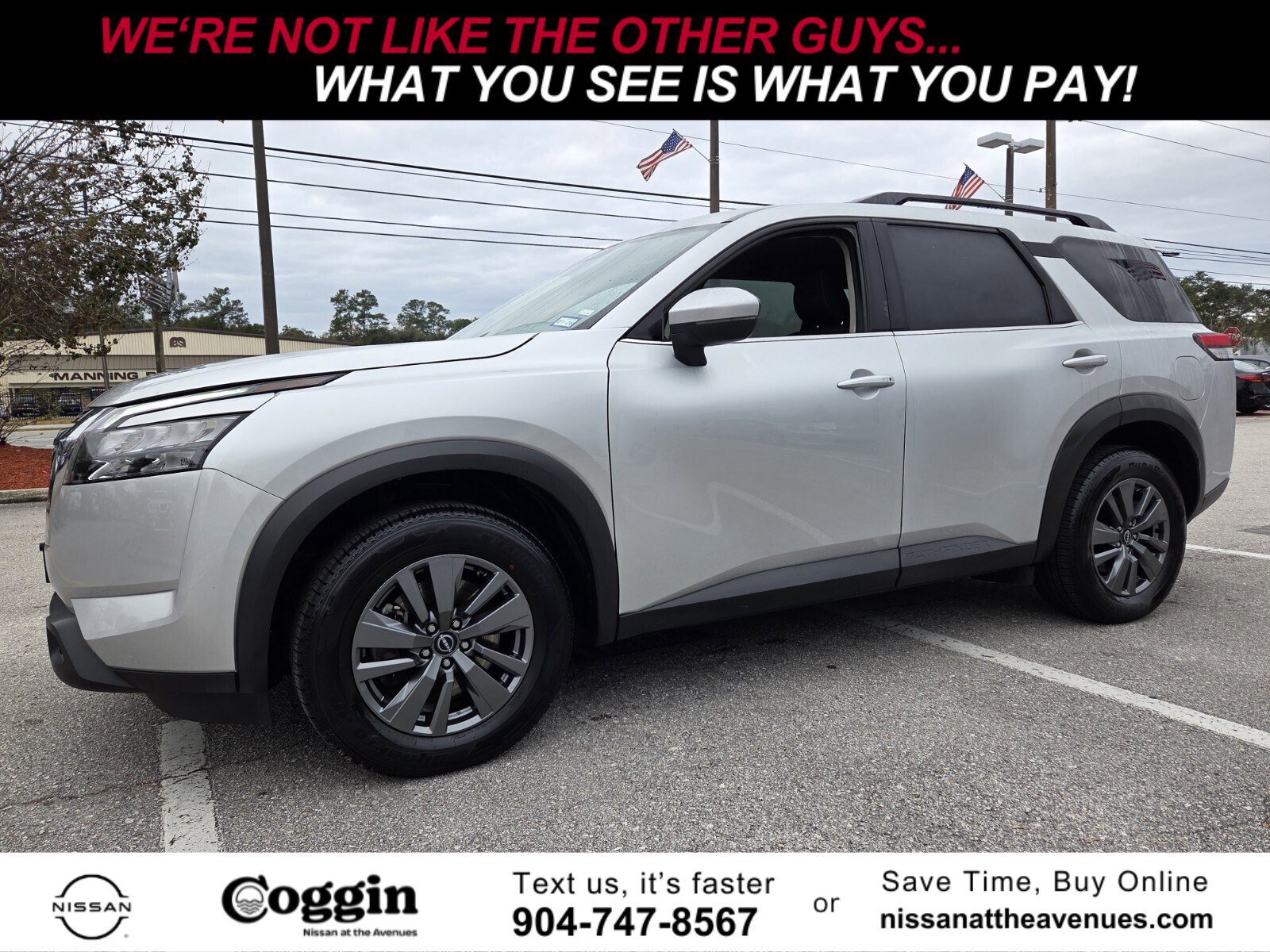 2024 Nissan Pathfinder SV's photo