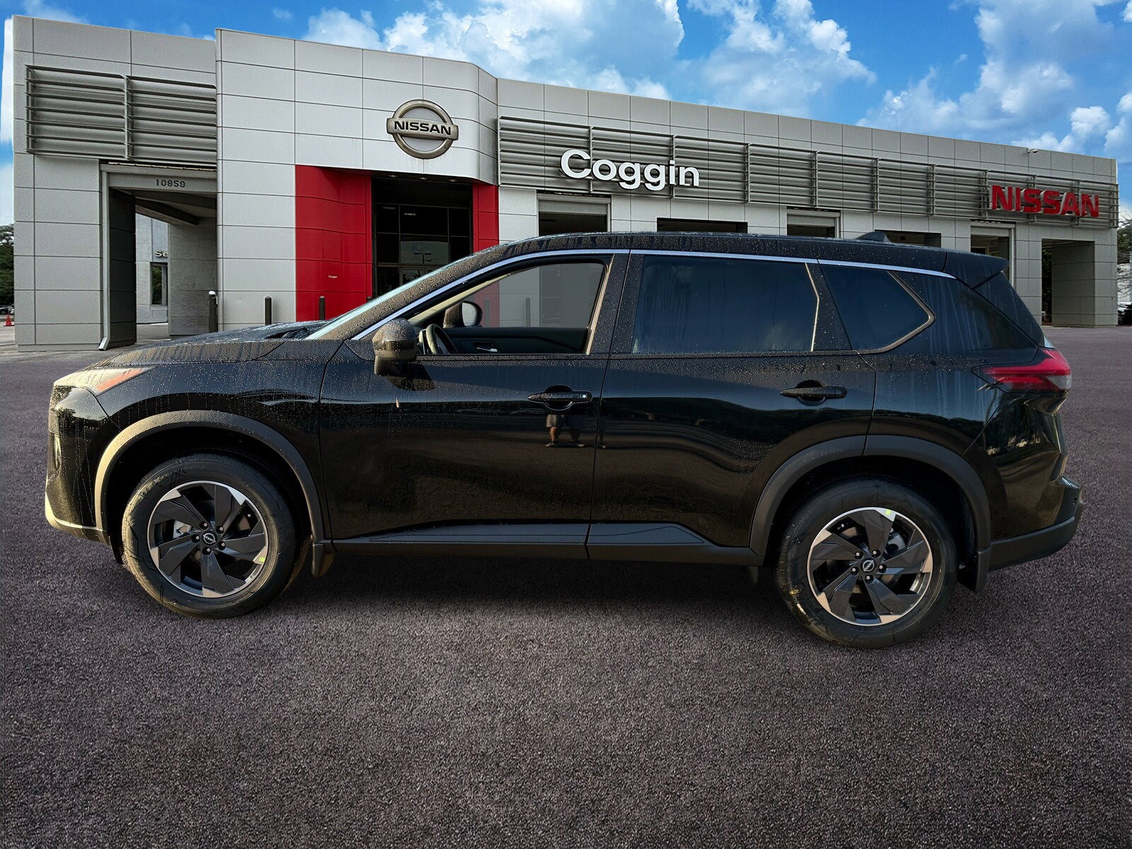 2026 Nissan Rogue SV photo 2