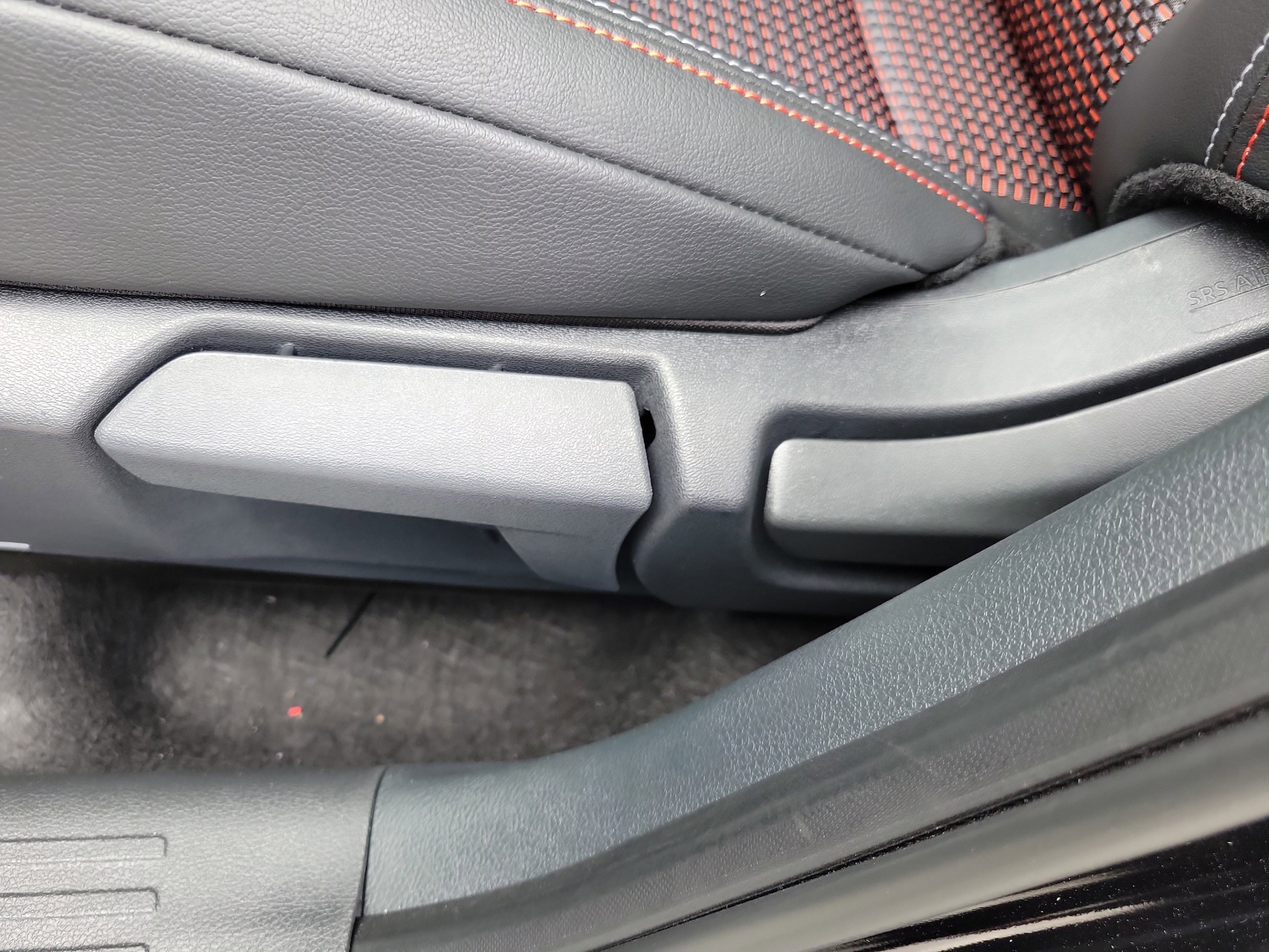 2026 Nissan KICKS SR - Photo 22