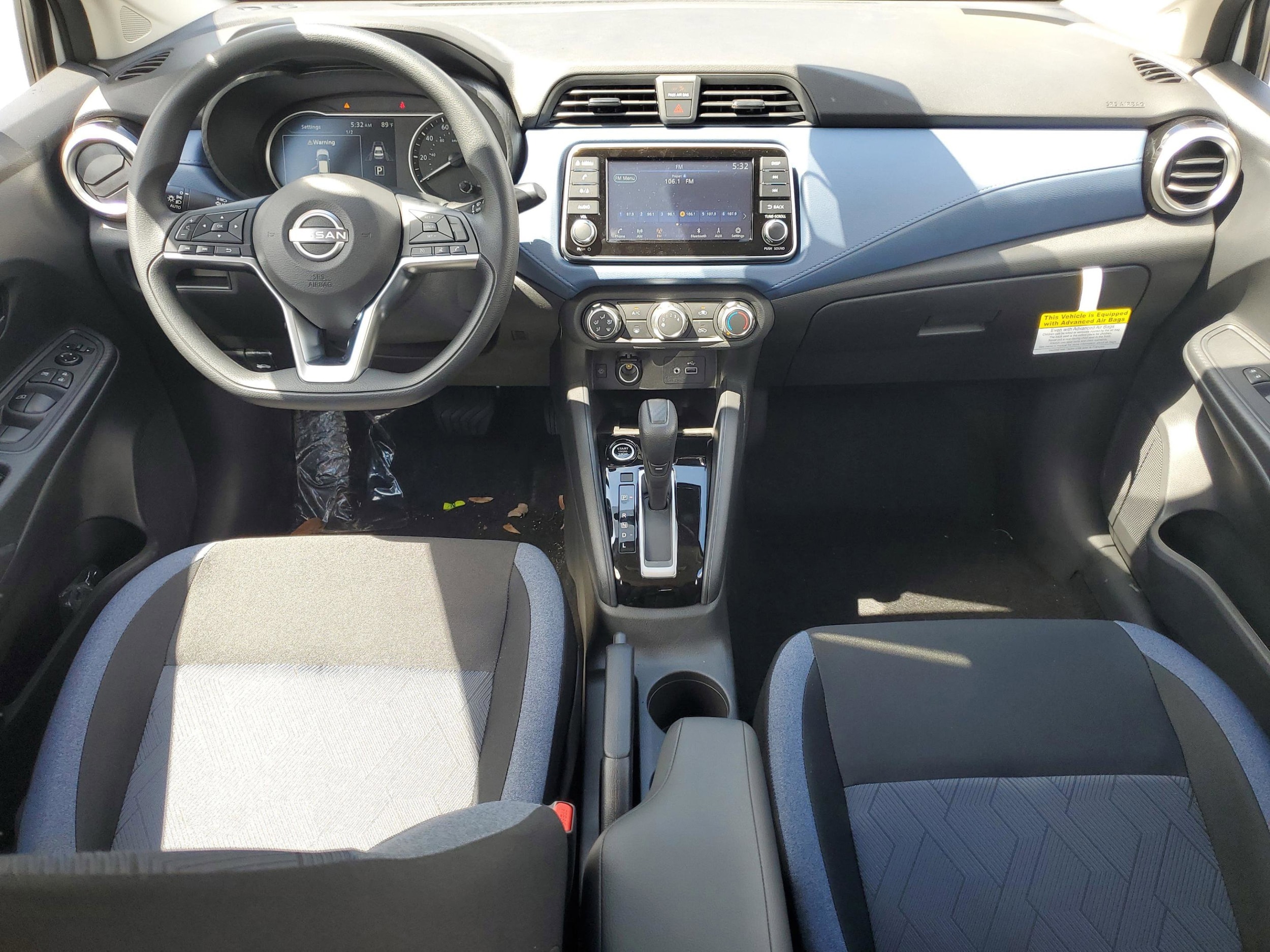 2025 Nissan Versa Sedan SV - Photo 21