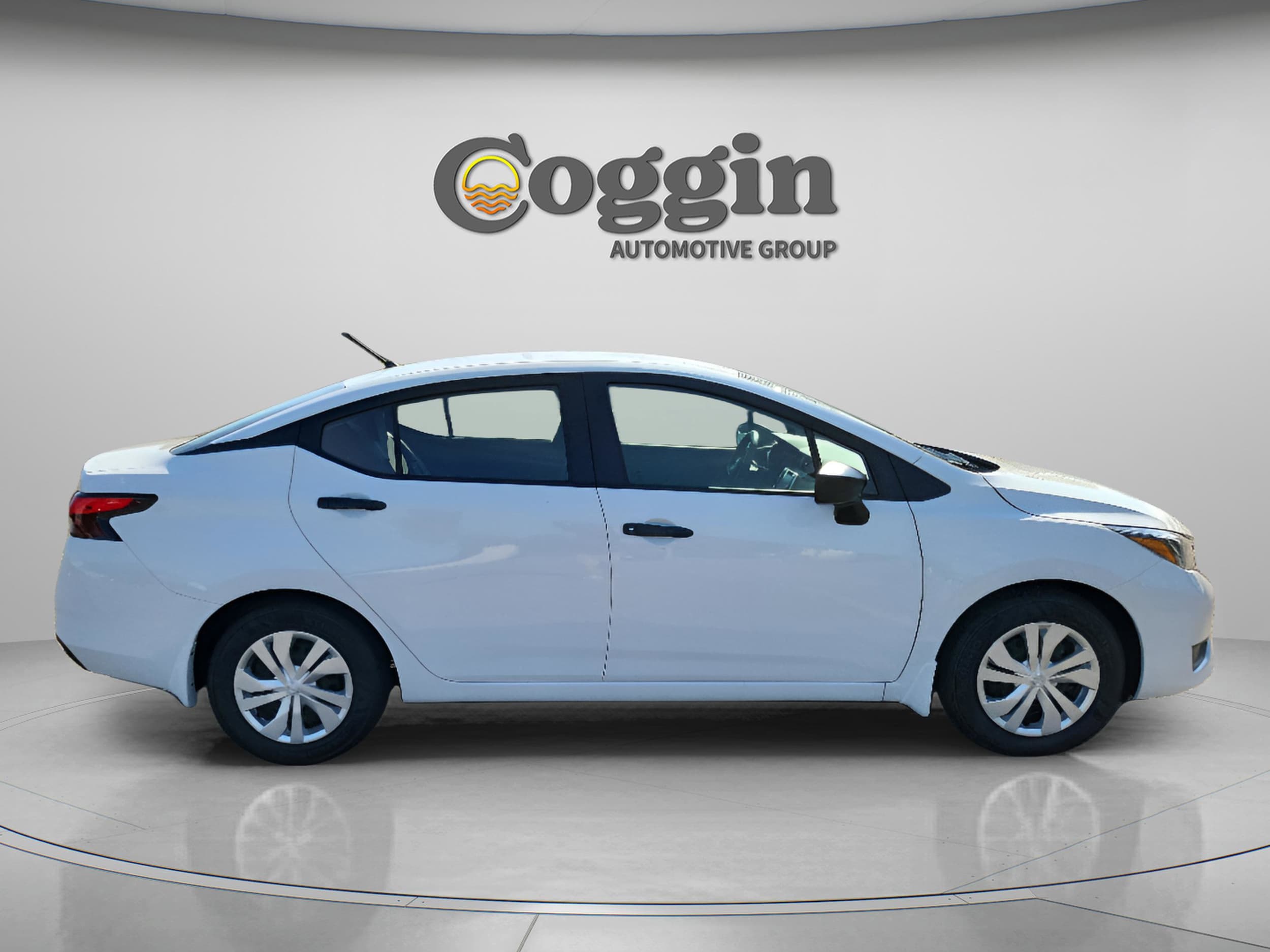 2025 Nissan Versa Sedan S - Photo 7