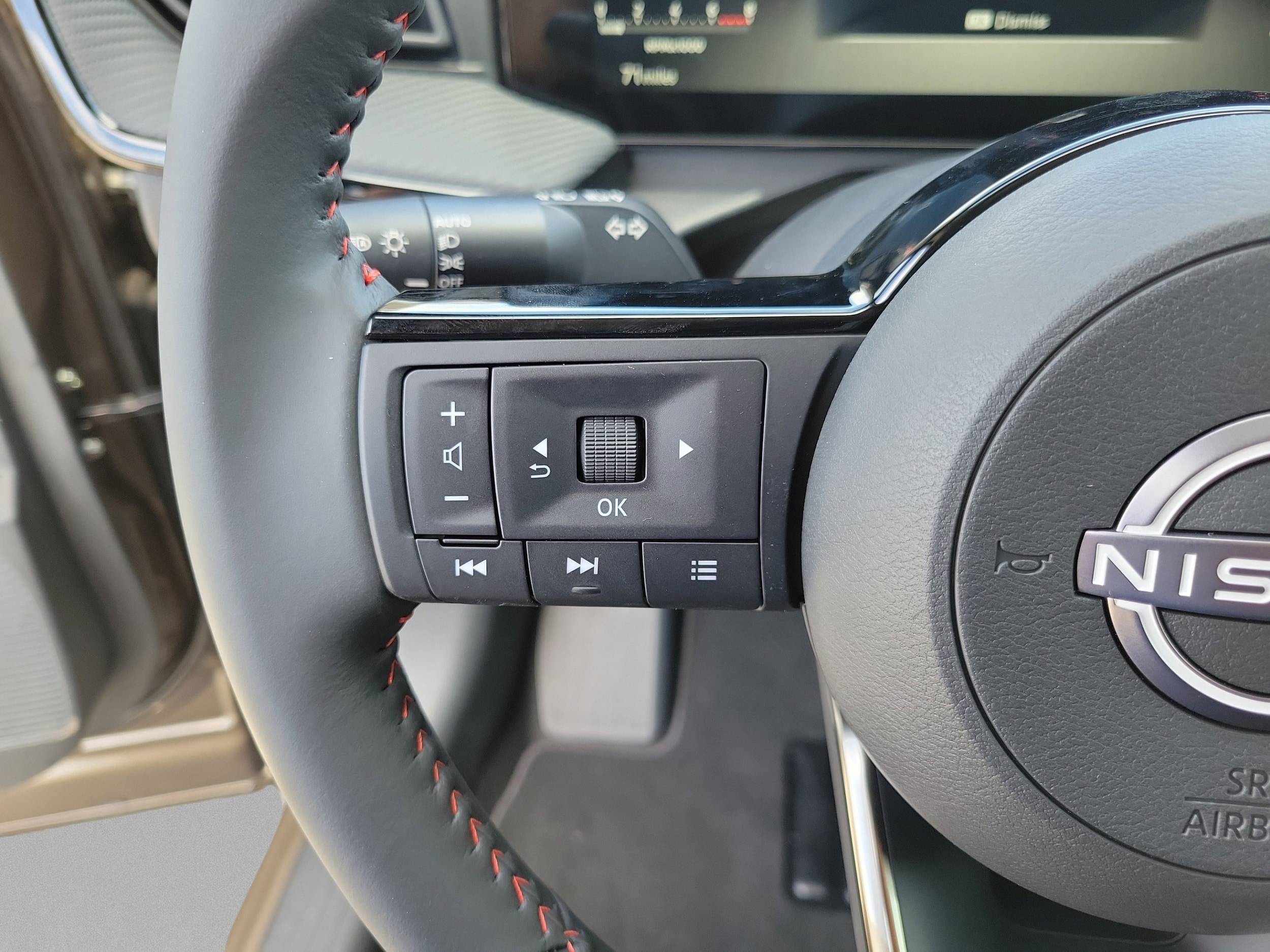 2026 Nissan KICKS SR - Photo 14