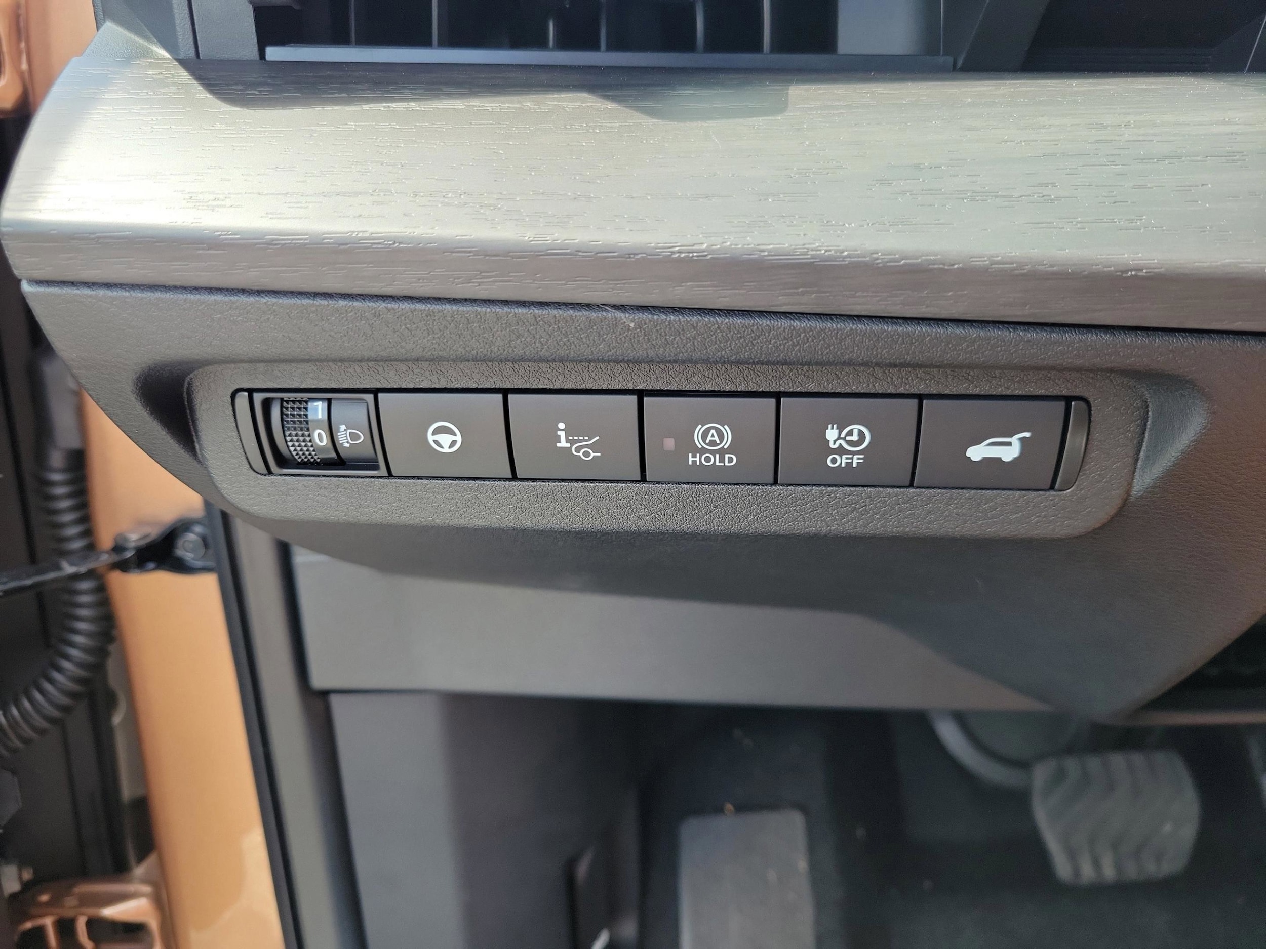 2025 Nissan ARIYA Platinum+ - Photo 14