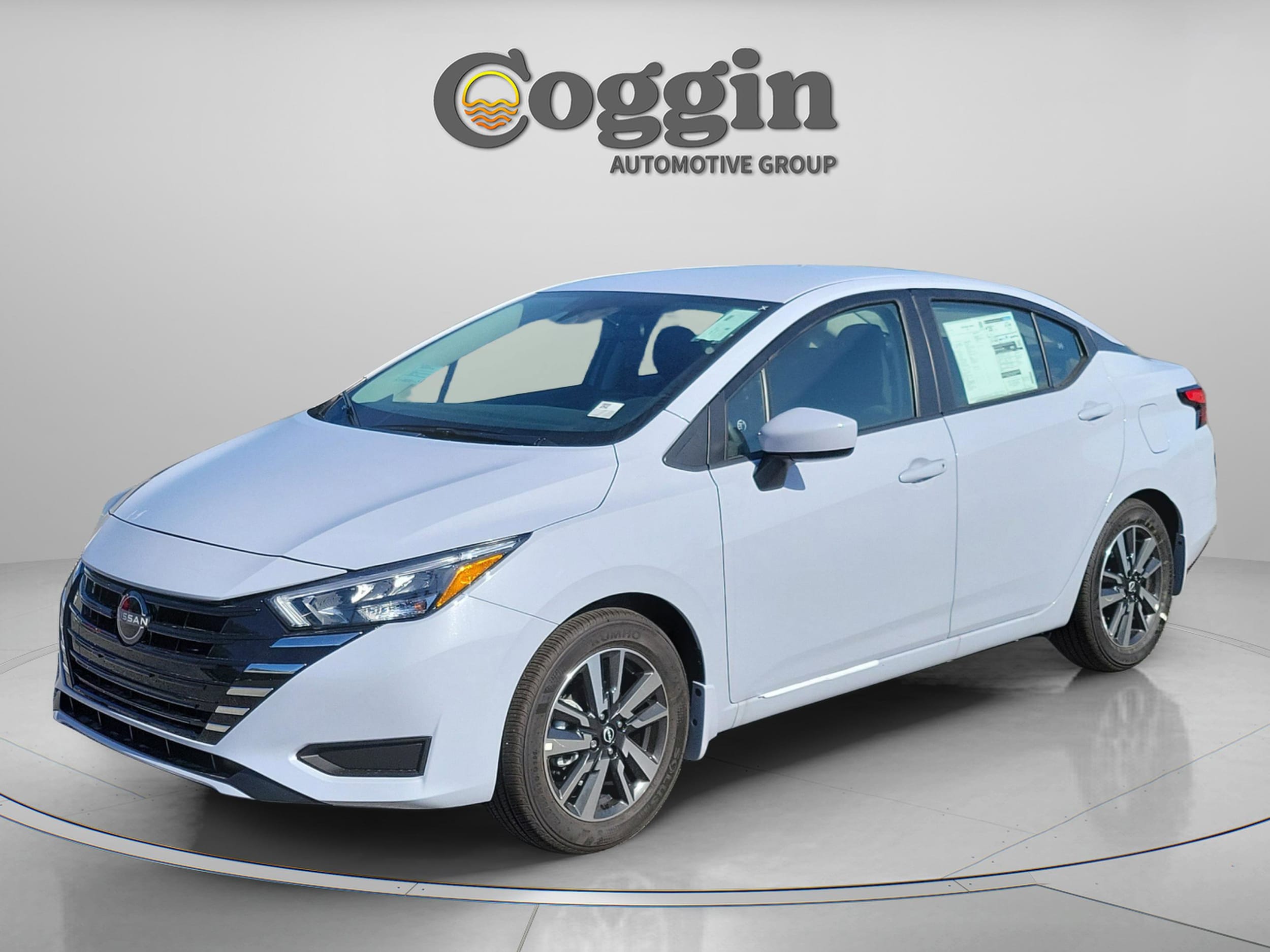 2025 Nissan Versa SV's photo