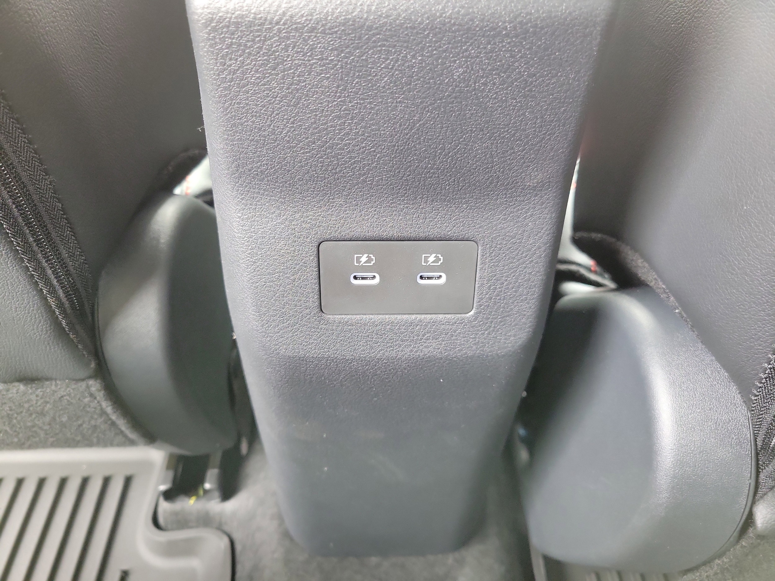 2026 Nissan KICKS SR - Photo 32
