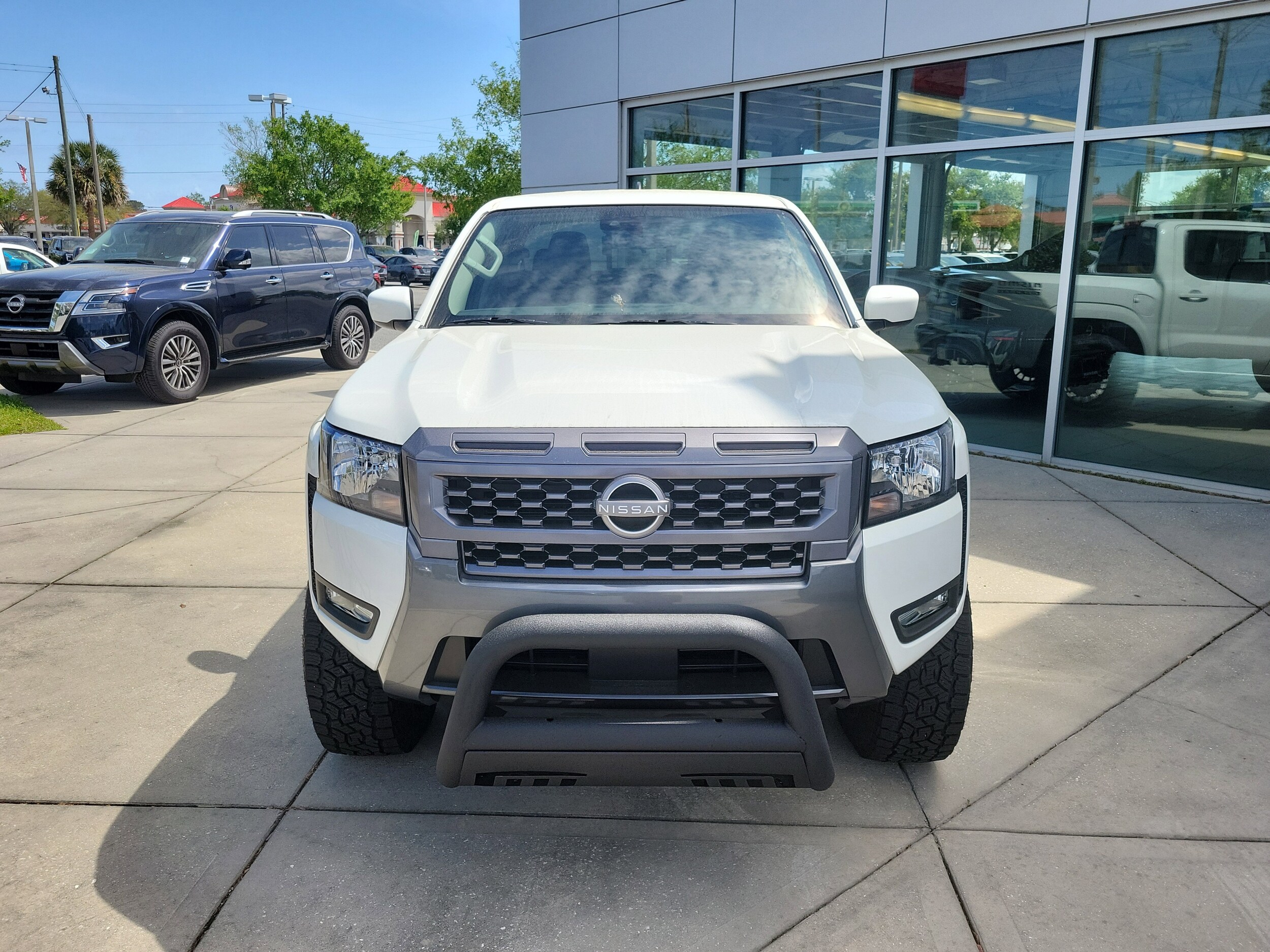 2025 Nissan Frontier SV photo 2