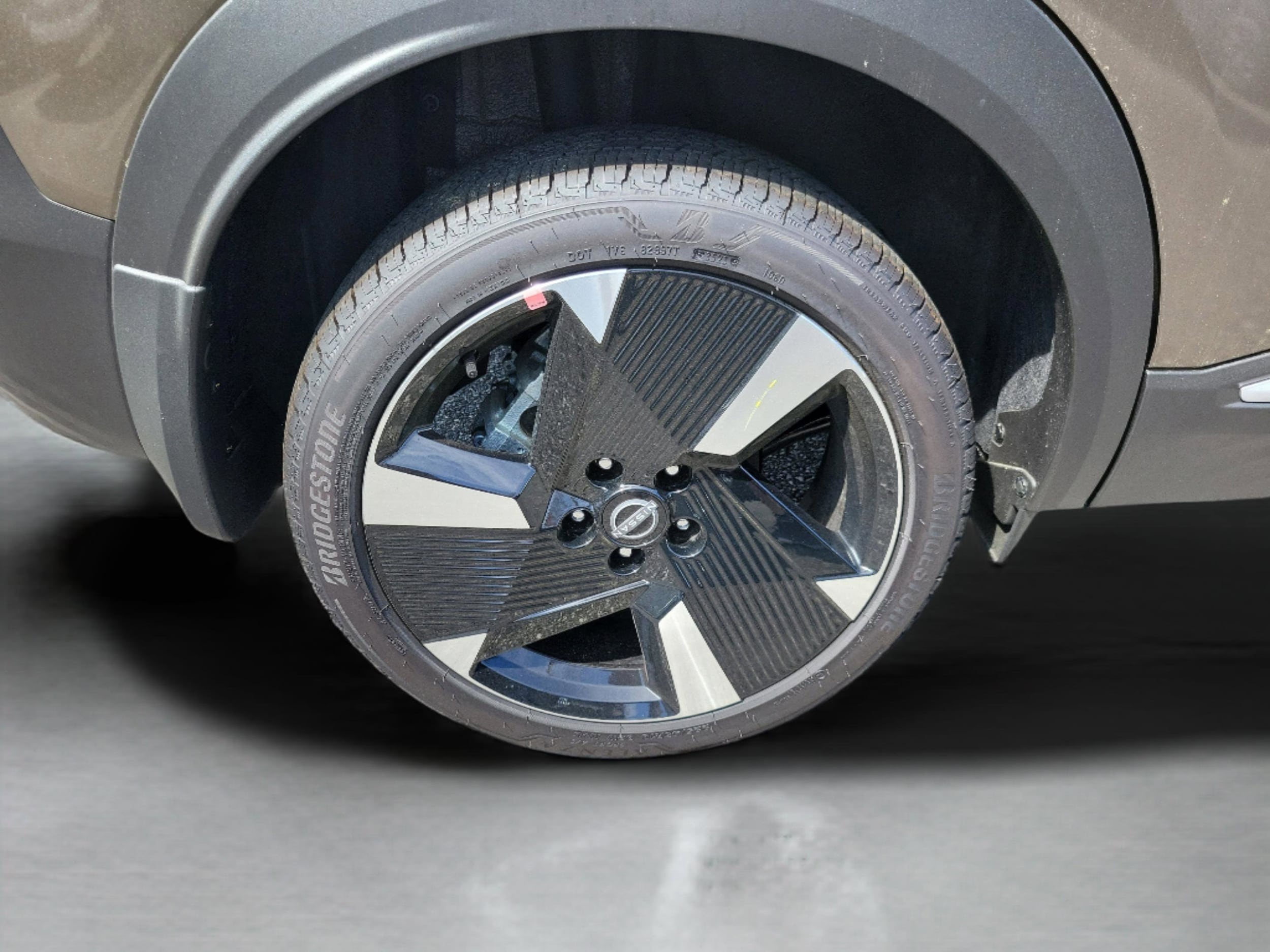 2026 Nissan KICKS SR - Photo 28