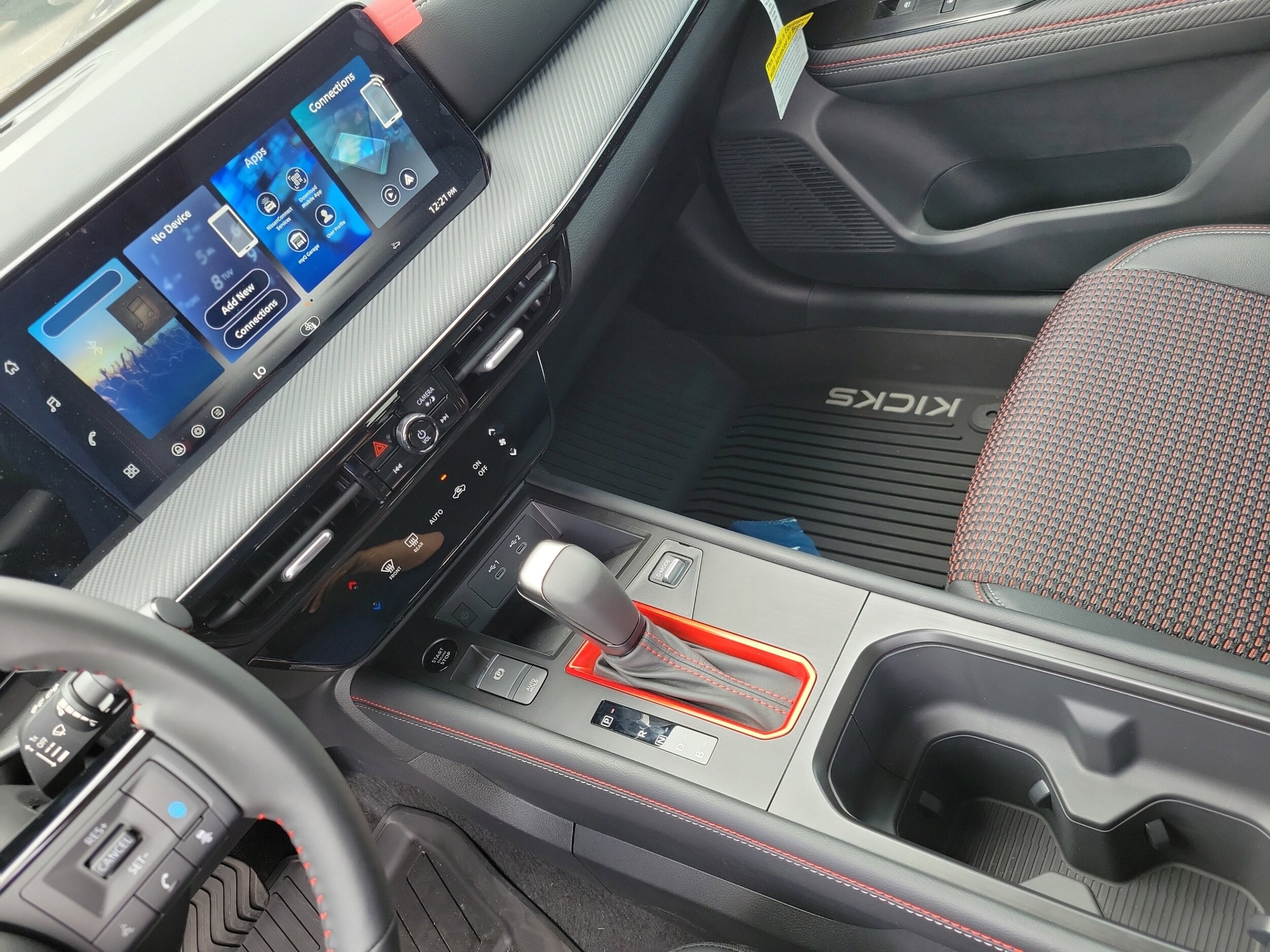 2026 Nissan KICKS SR - Photo 13