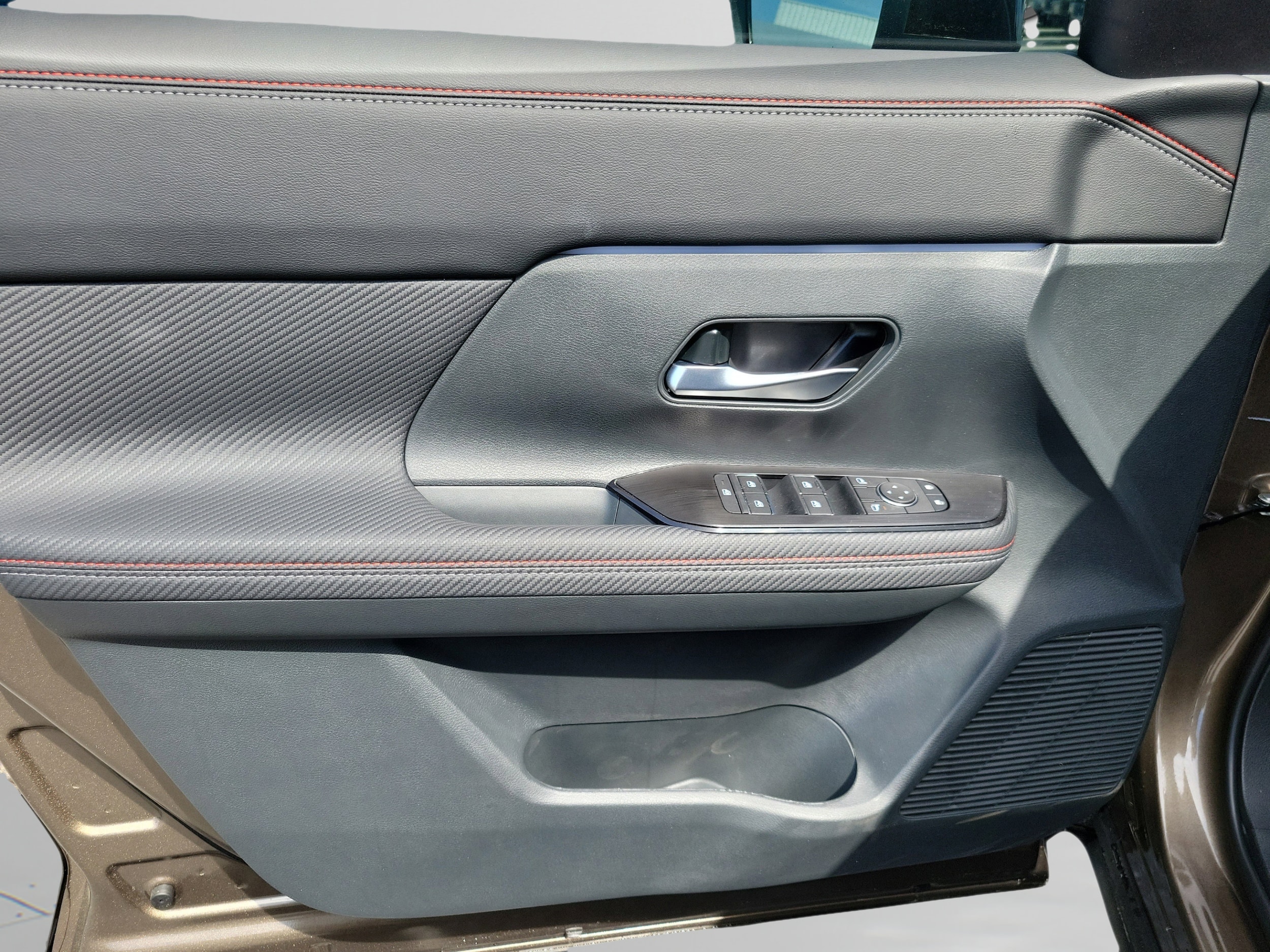 2026 Nissan KICKS SR - Photo 19