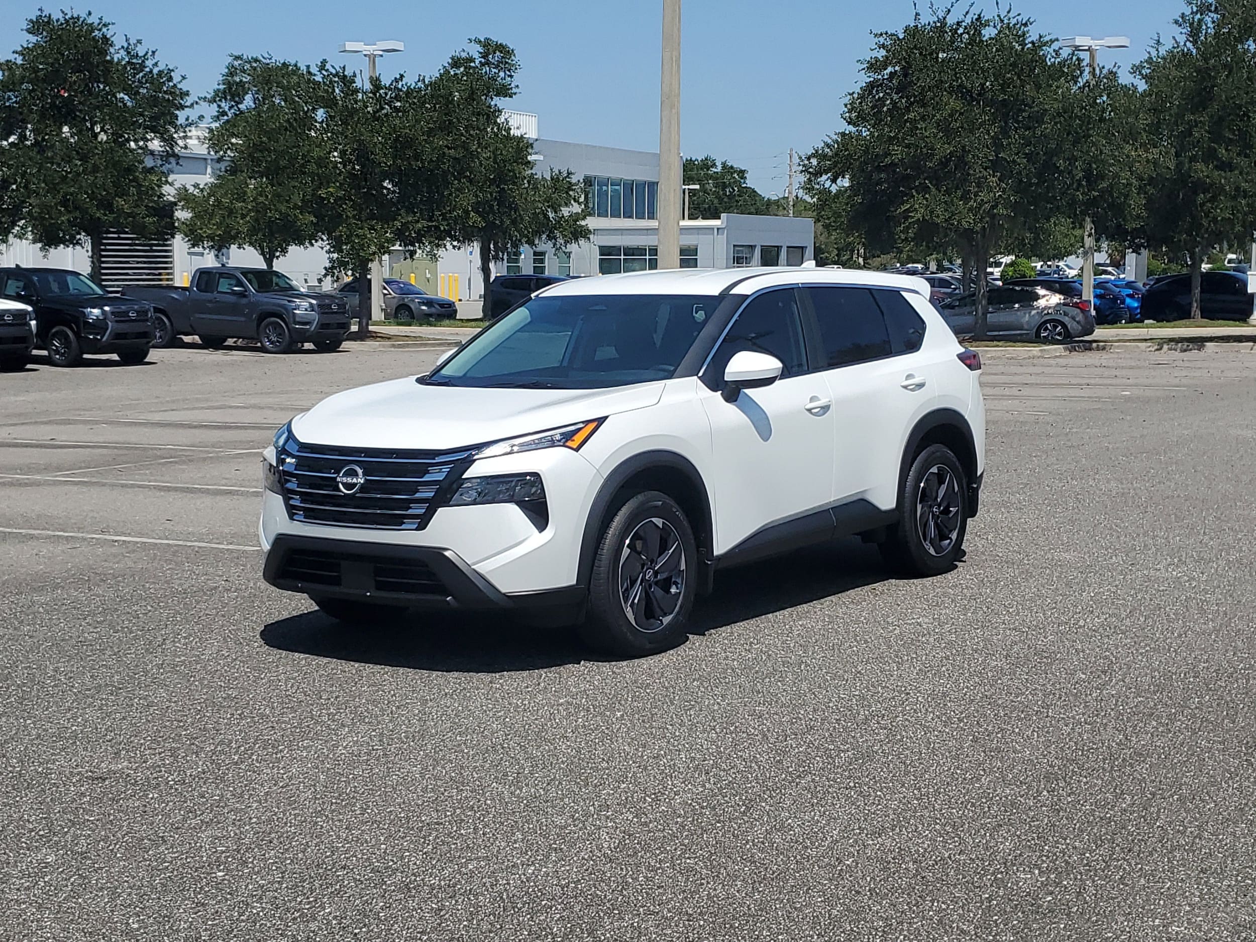 2026 Nissan Rogue SV photo 3