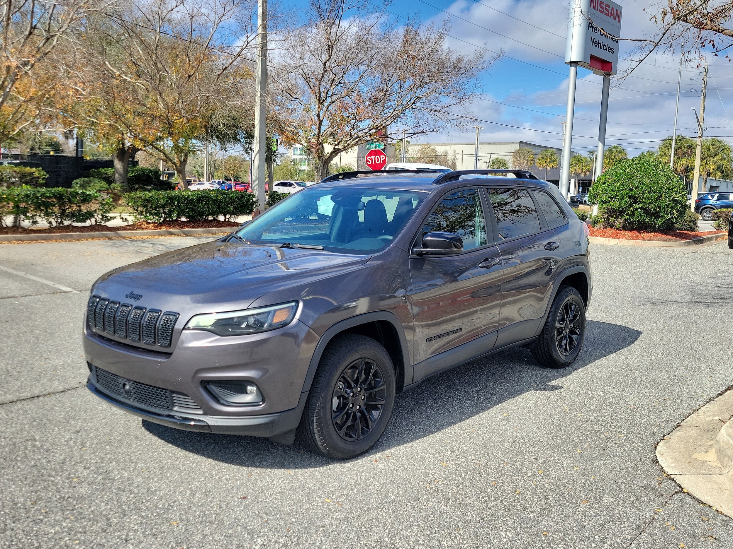 2023 Jeep Cherokee Altitude Lux