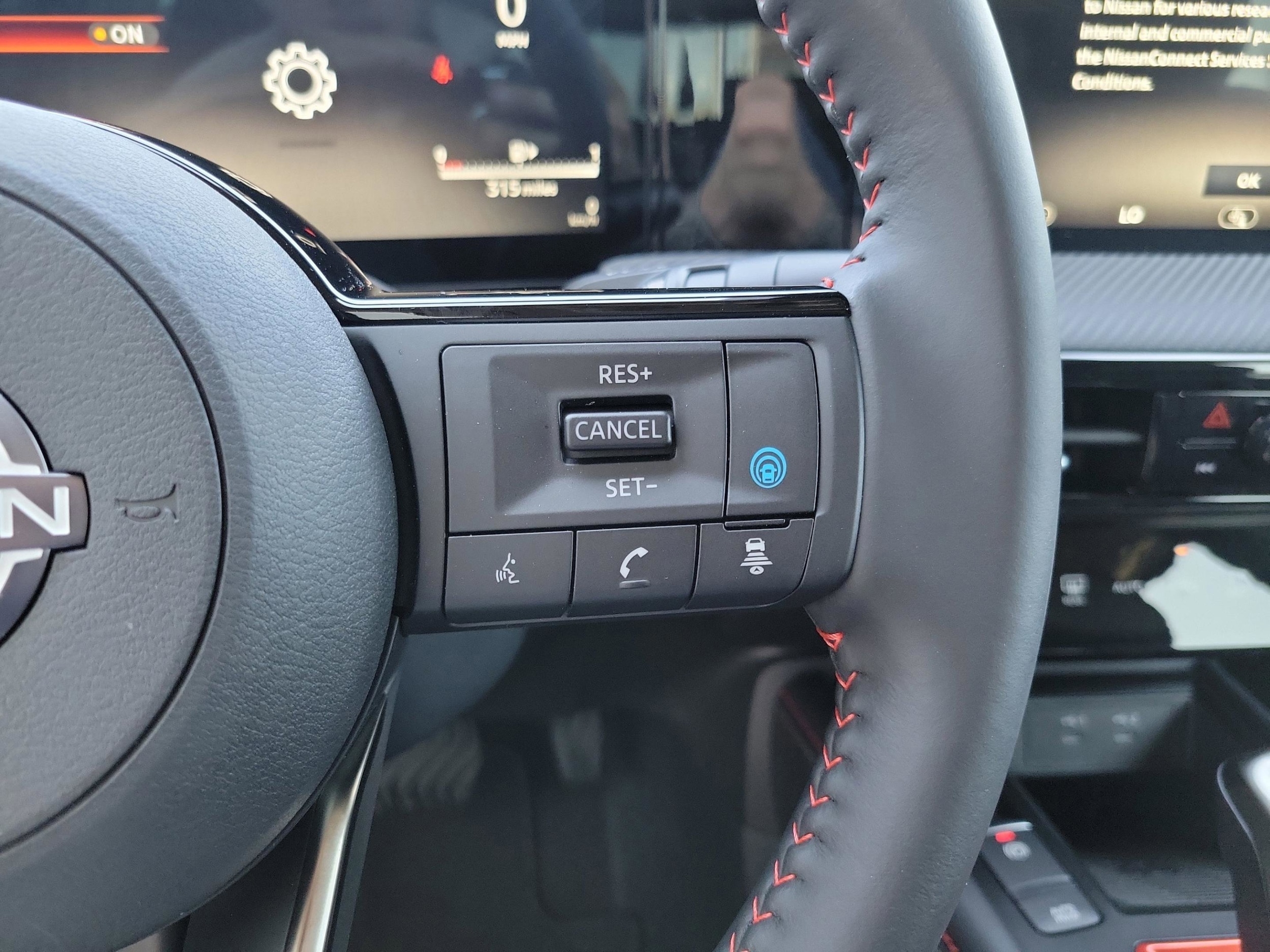 2026 Nissan KICKS SR - Photo 21