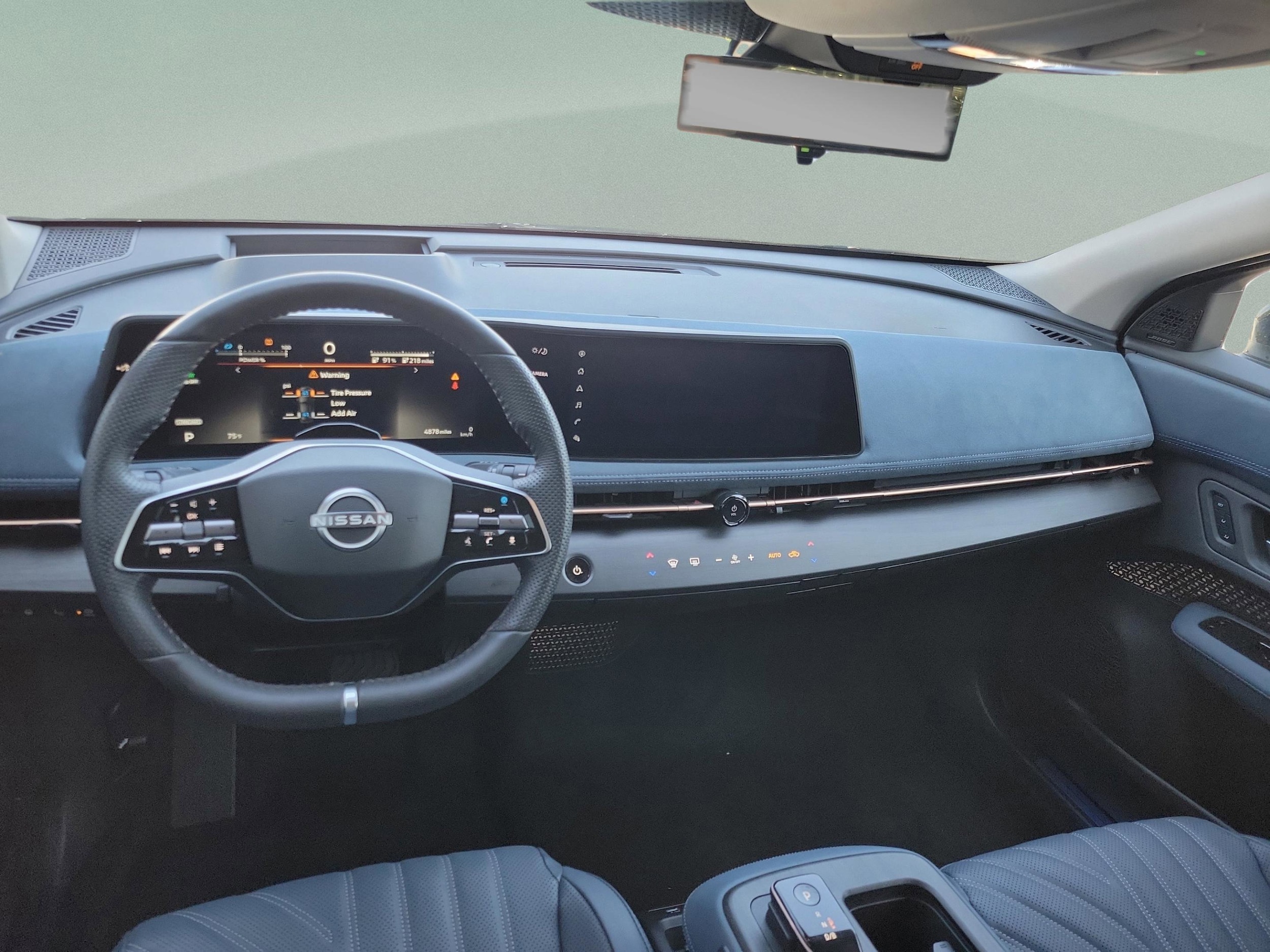 2025 Nissan ARIYA Platinum+ - Photo 31