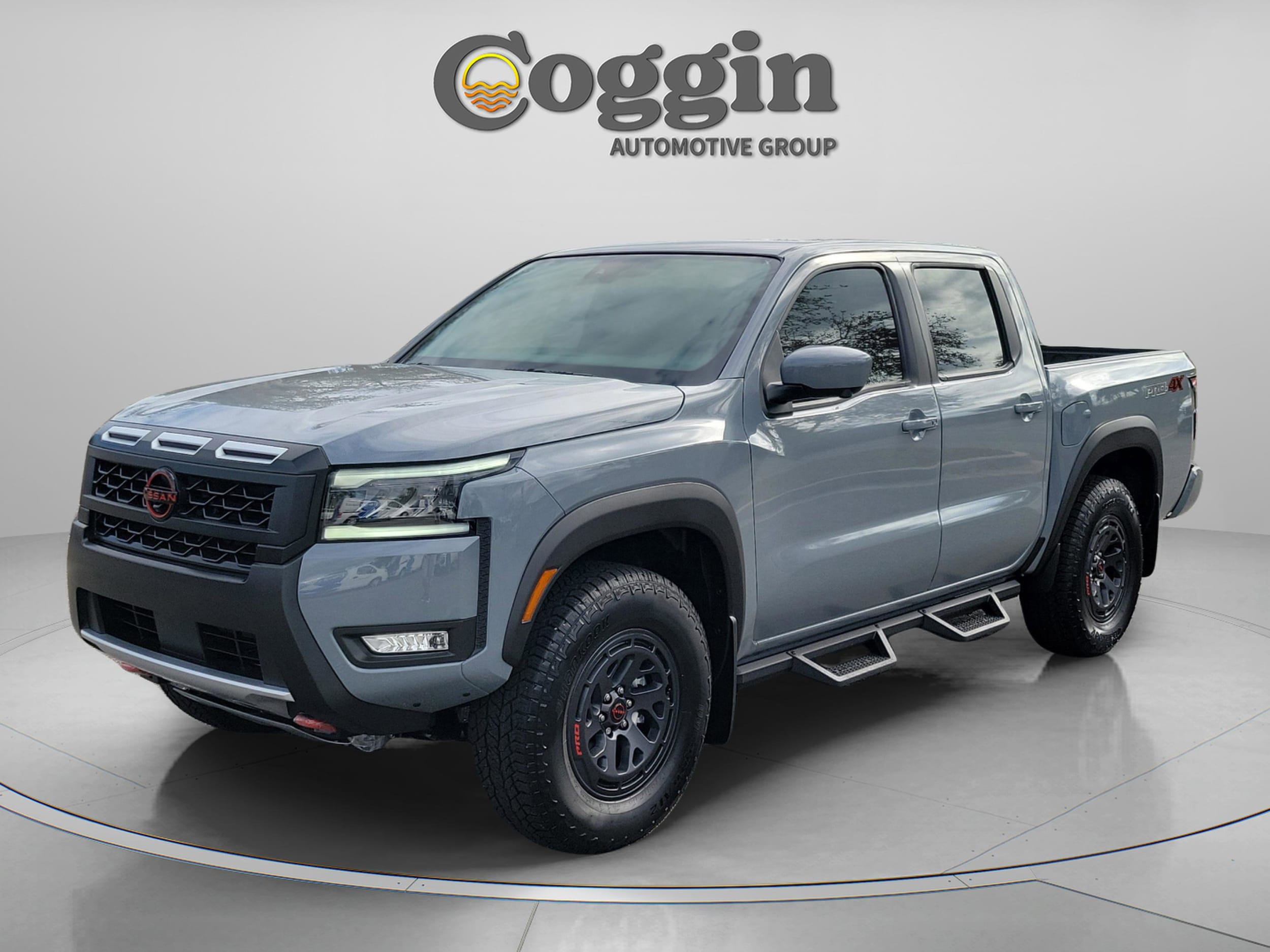 2026 Nissan Frontier PRO-4X's photo