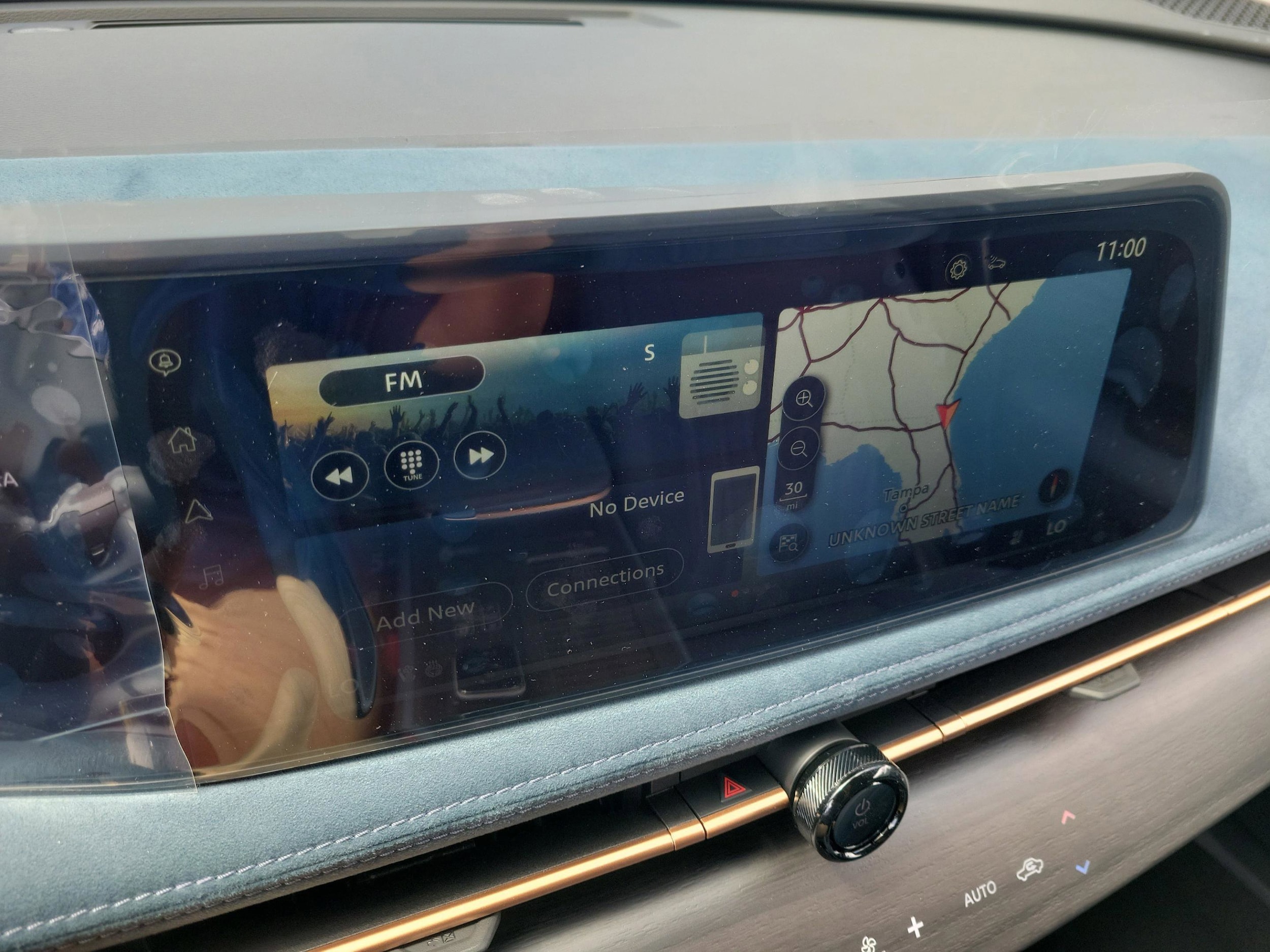 2025 Nissan ARIYA Platinum+ - Photo 31