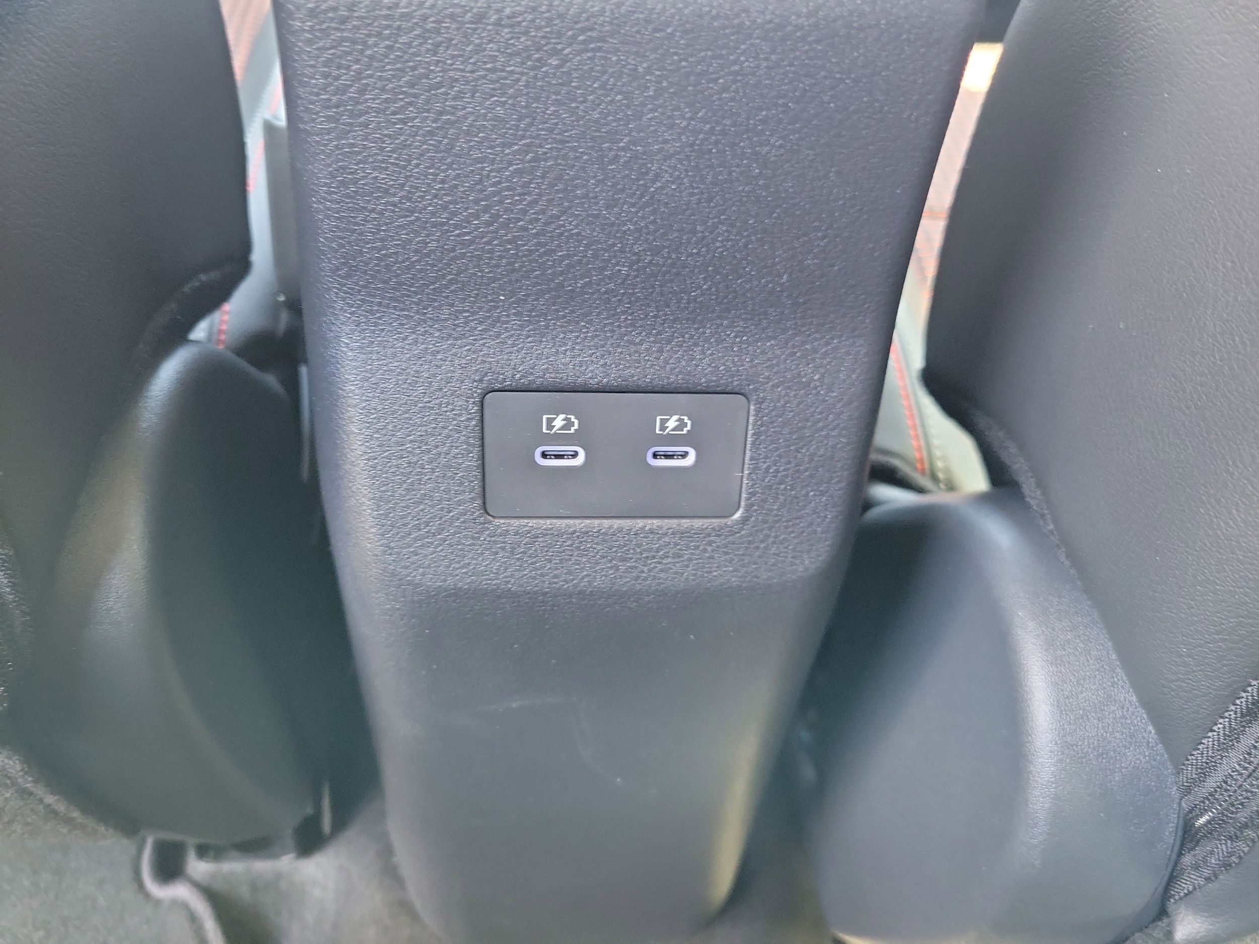 2026 Nissan KICKS SR - Photo 22