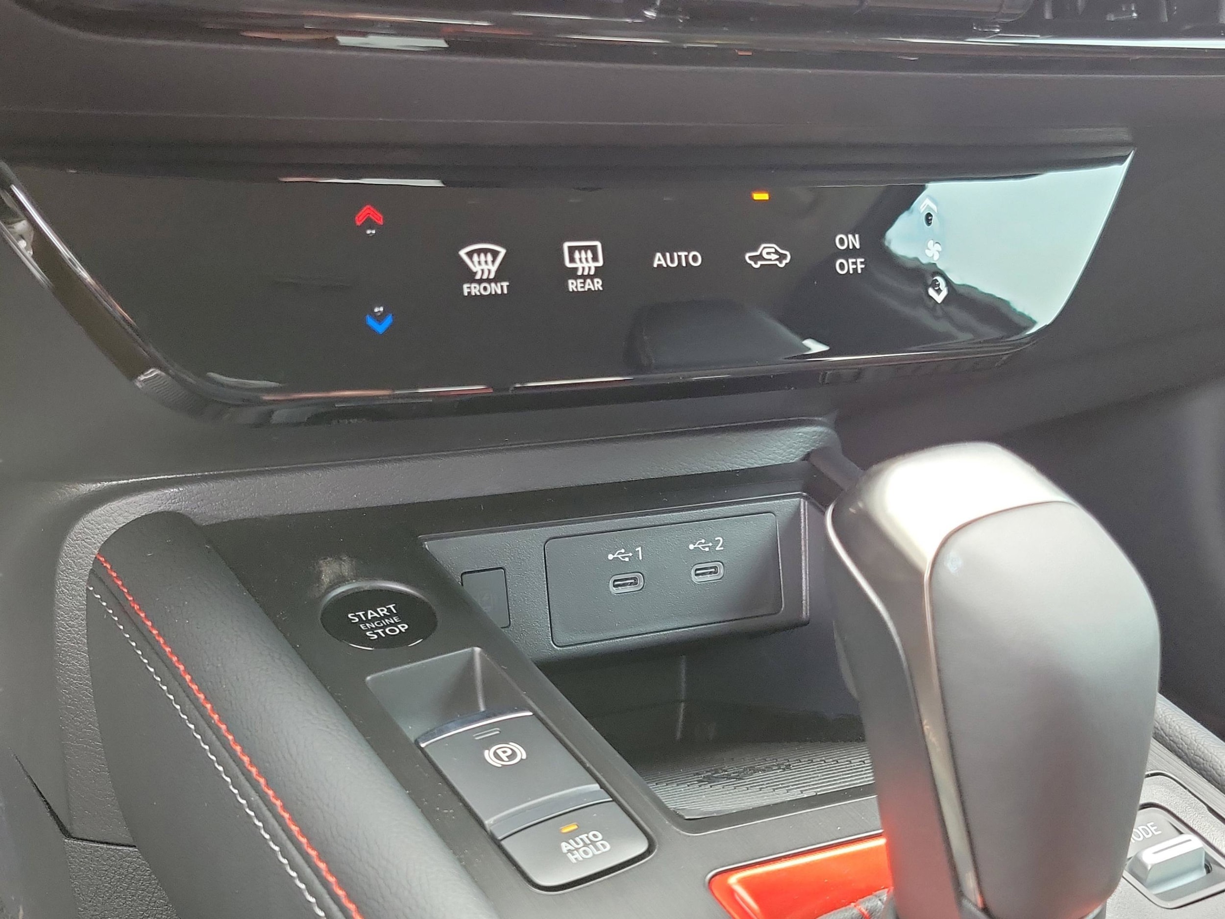 2026 Nissan KICKS SR - Photo 15
