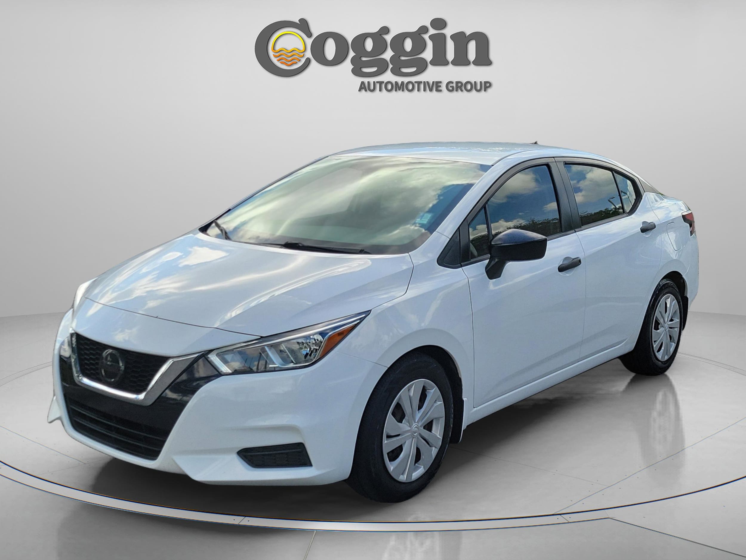 2020 Nissan Versa 1.6 S CVT's photo
