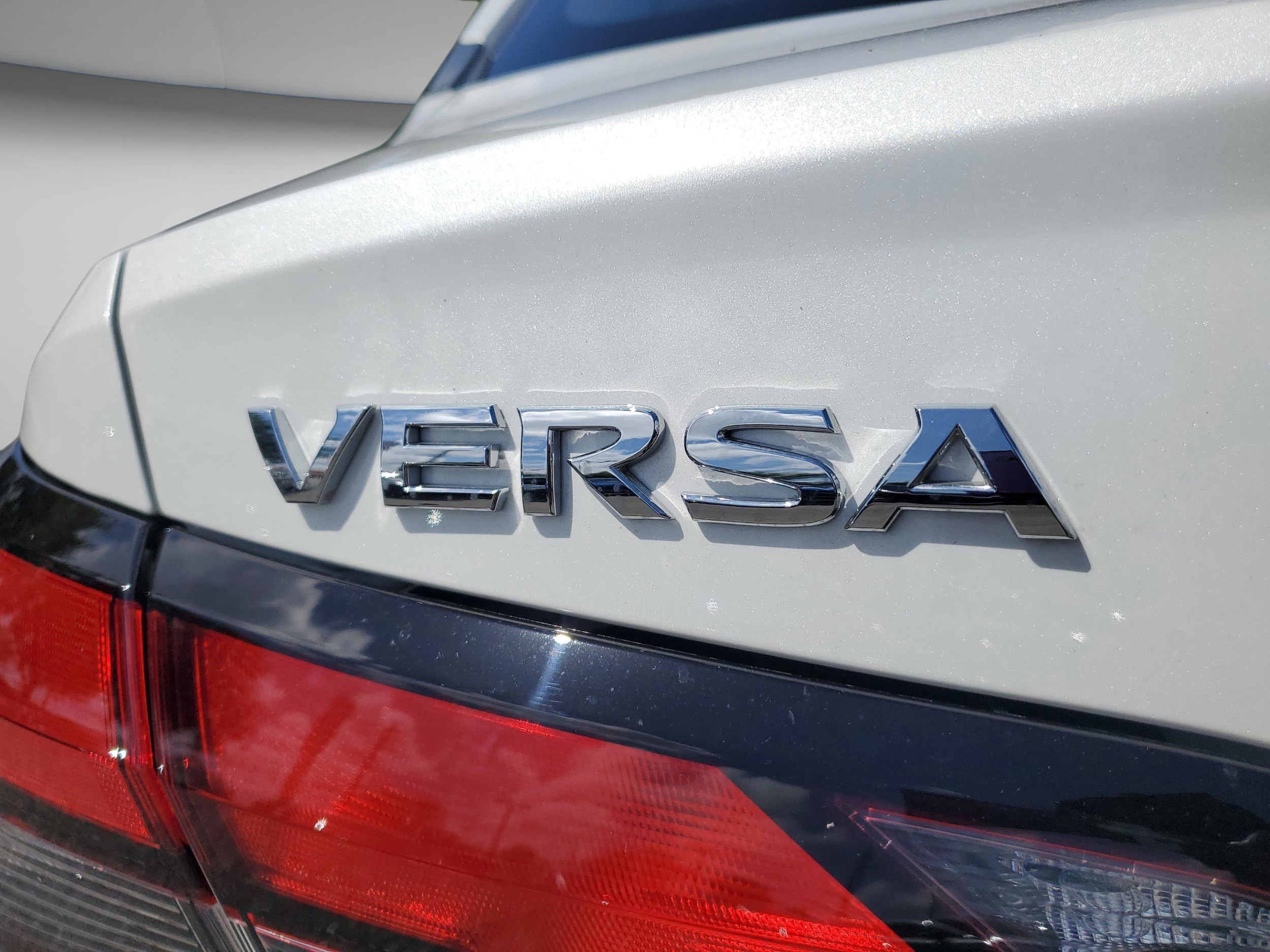 2025 Nissan Versa Sedan SV - Photo 27