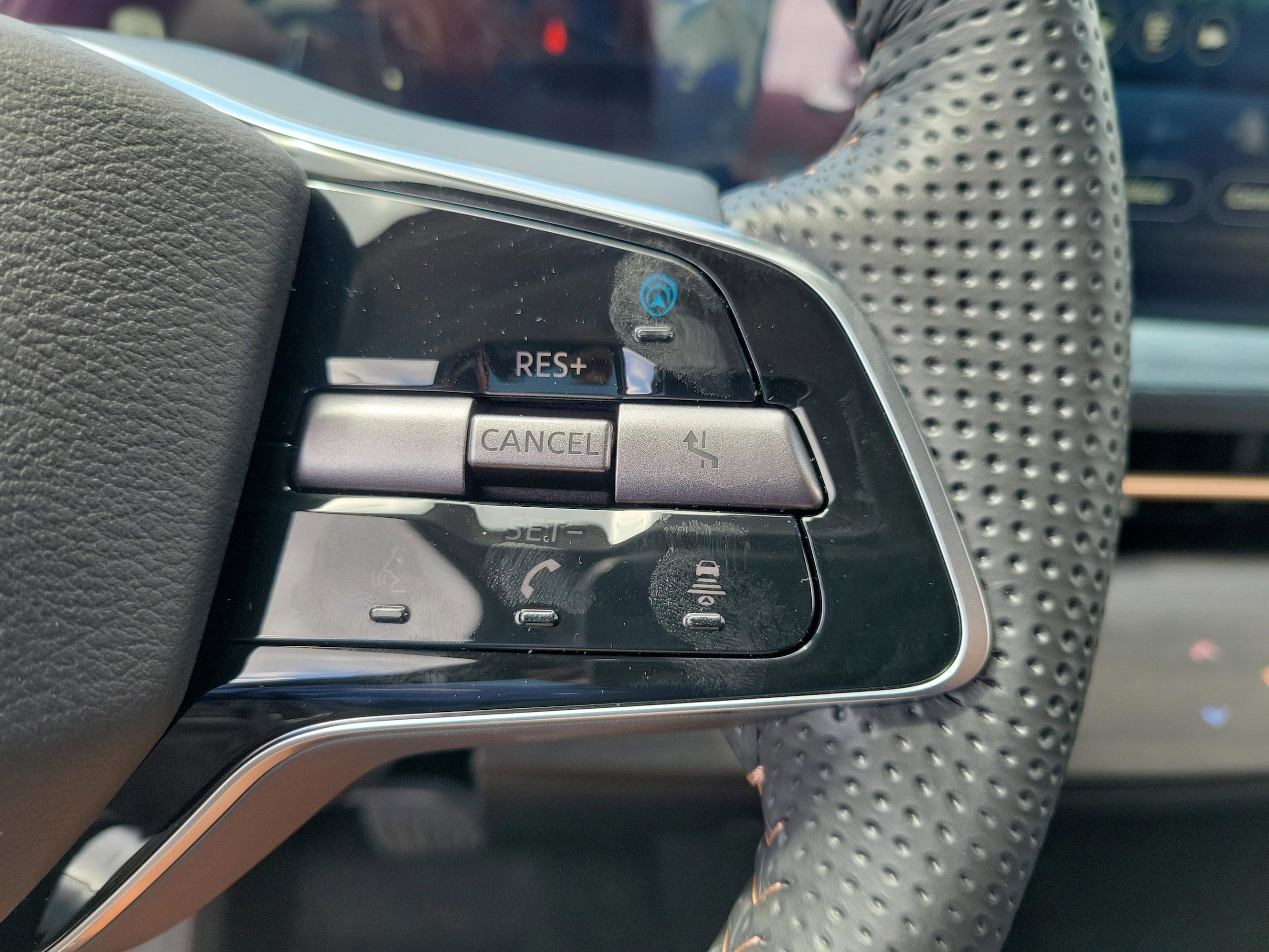 2025 Nissan ARIYA Platinum+ - Photo 11