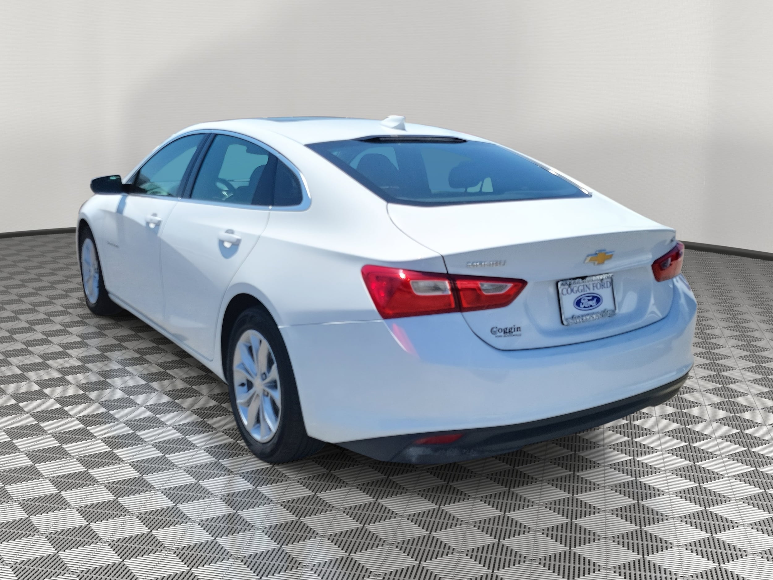 Used 2023 Chevrolet Malibu 1LT with VIN 1G1ZD5ST0PF147158 for sale in Jacksonville, FL