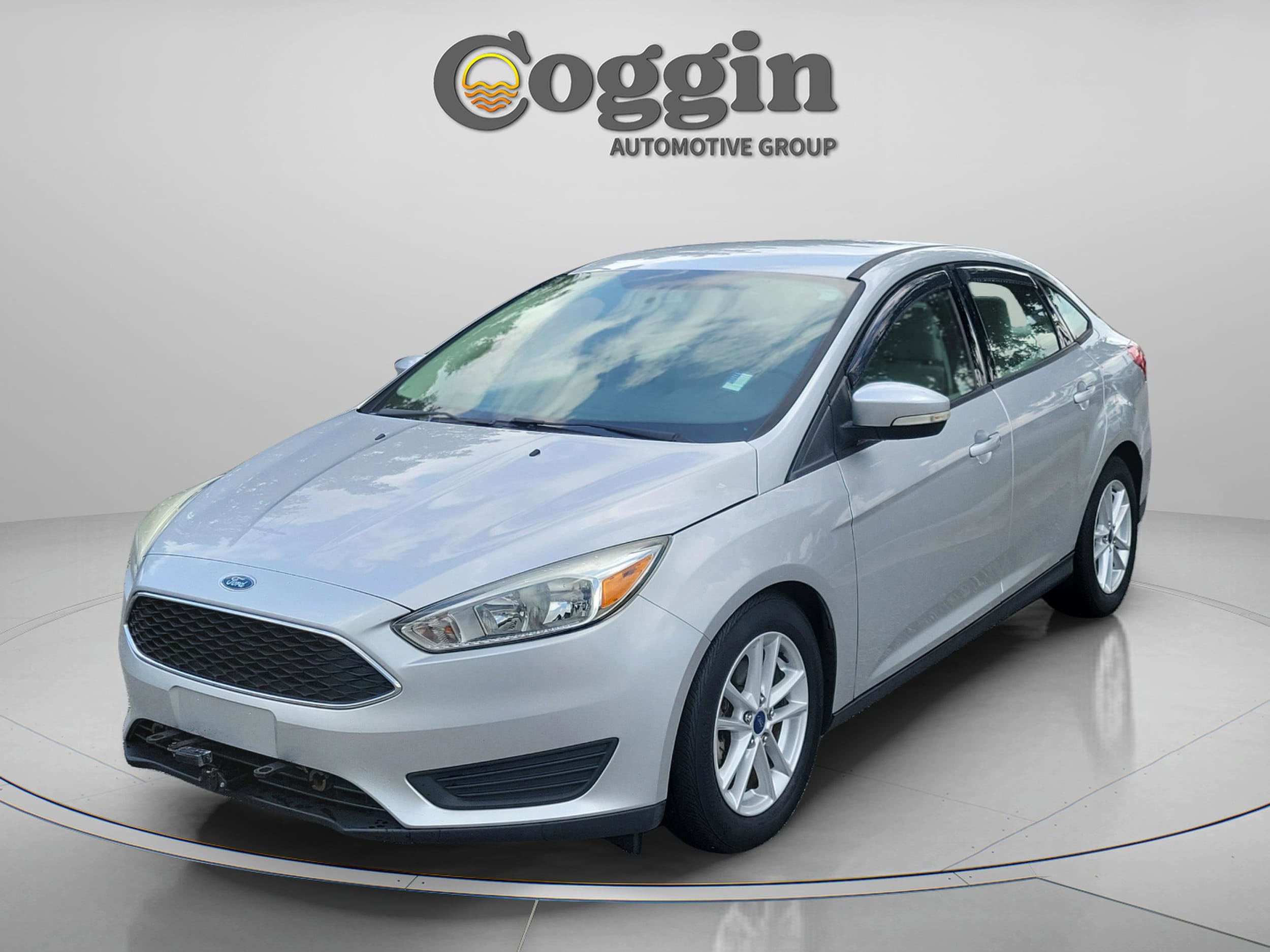 2015 Ford Focus Sedan SE's photo