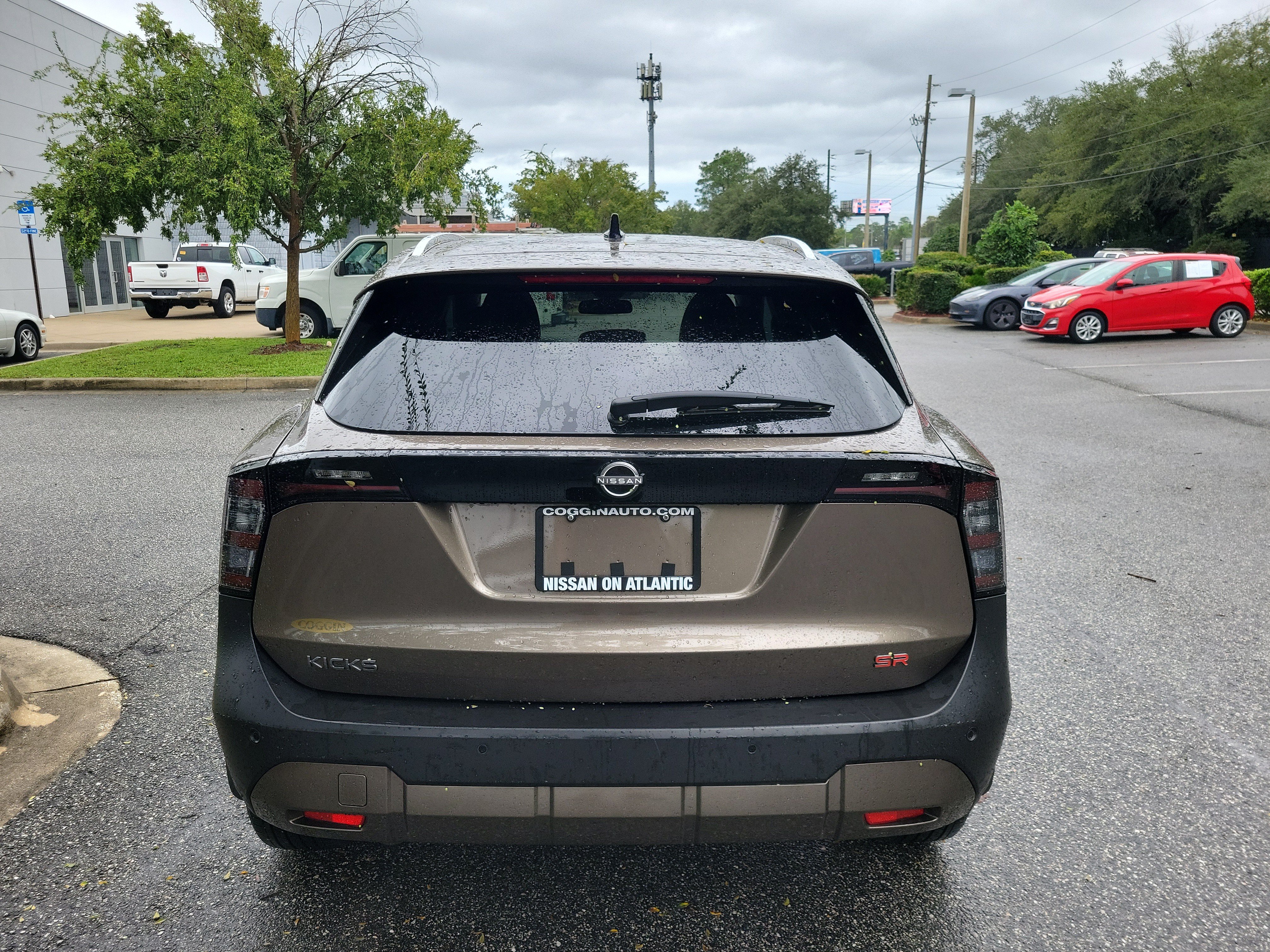 2026 Nissan KICKS SR - Photo 6