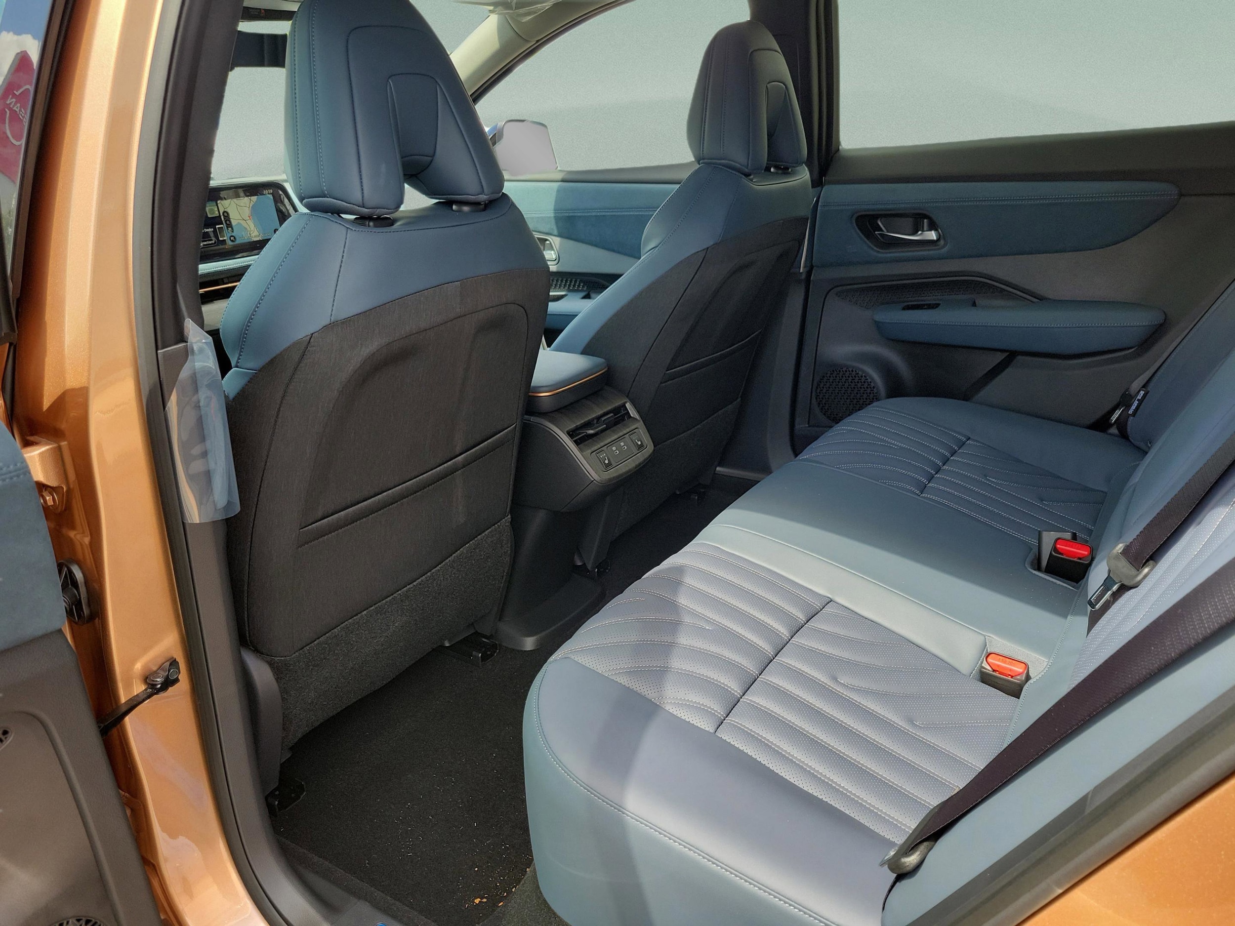 2025 Nissan ARIYA Platinum+ - Photo 24