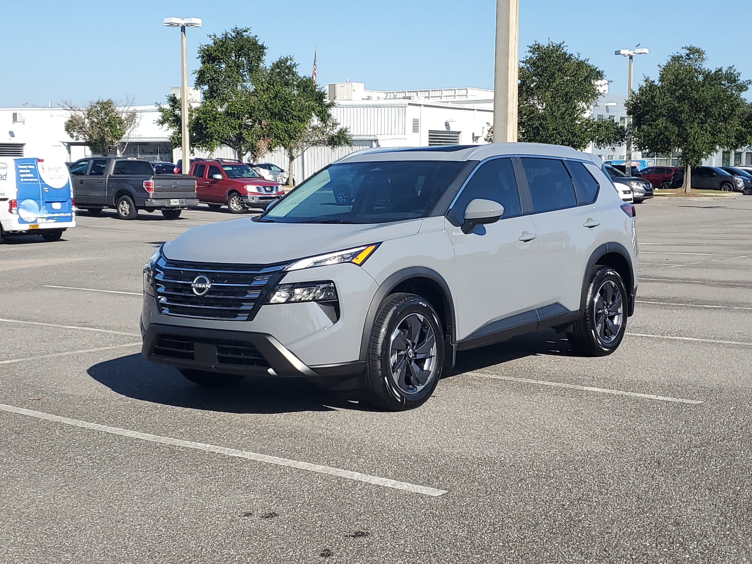 2026 Nissan Rogue SV photo 3