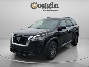 2023 Nissan Pathfinder SV SUV