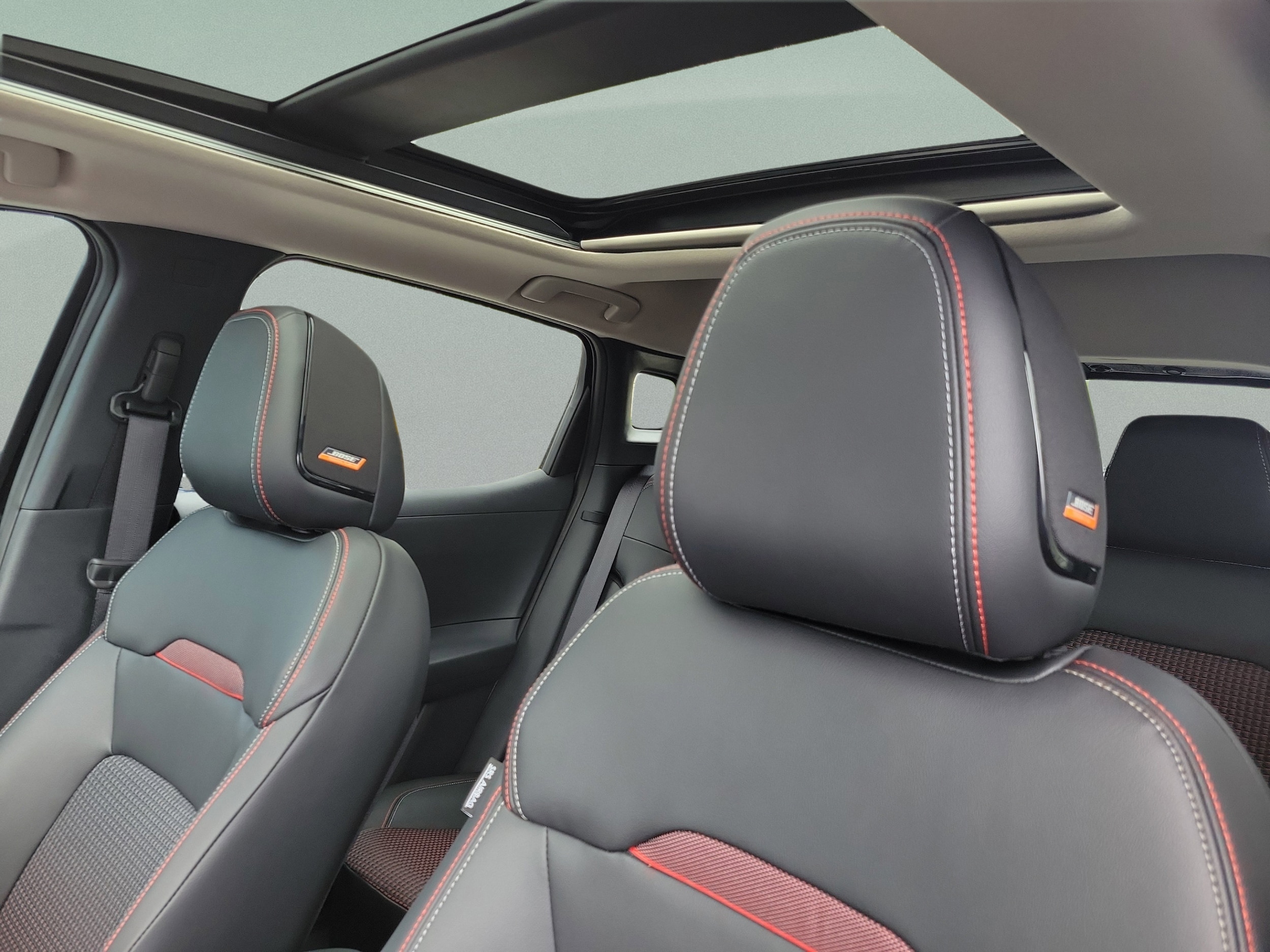 2026 Nissan KICKS SR - Photo 23
