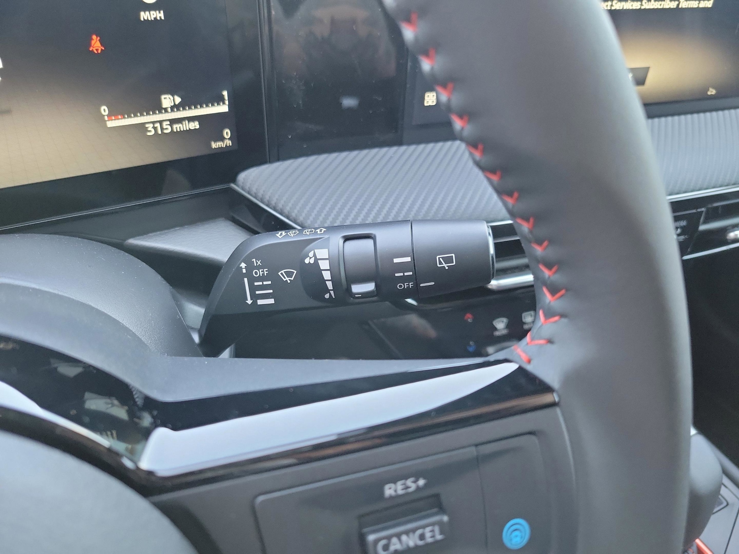 2026 Nissan KICKS SR - Photo 20