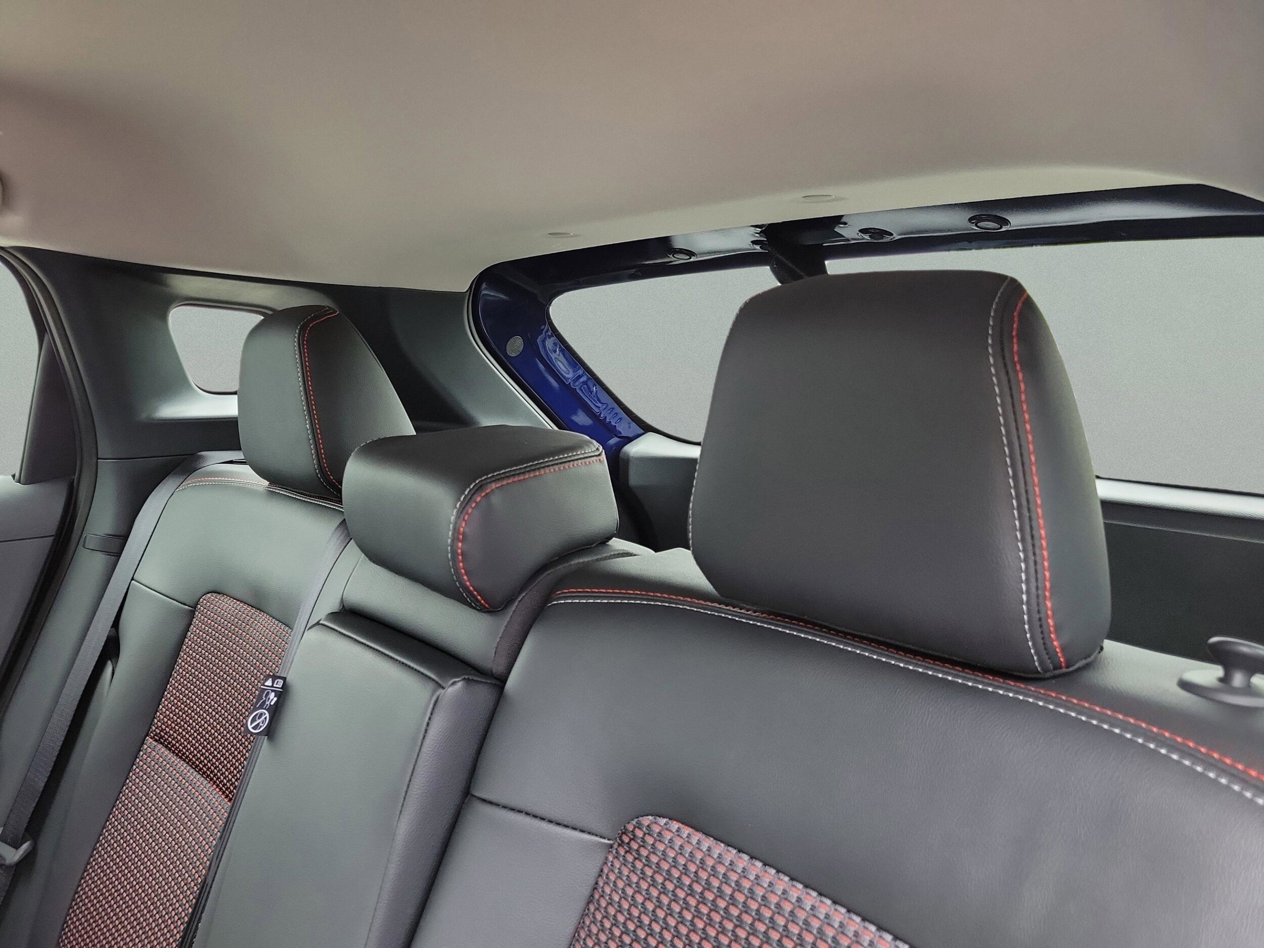 2026 Nissan KICKS SR - Photo 30