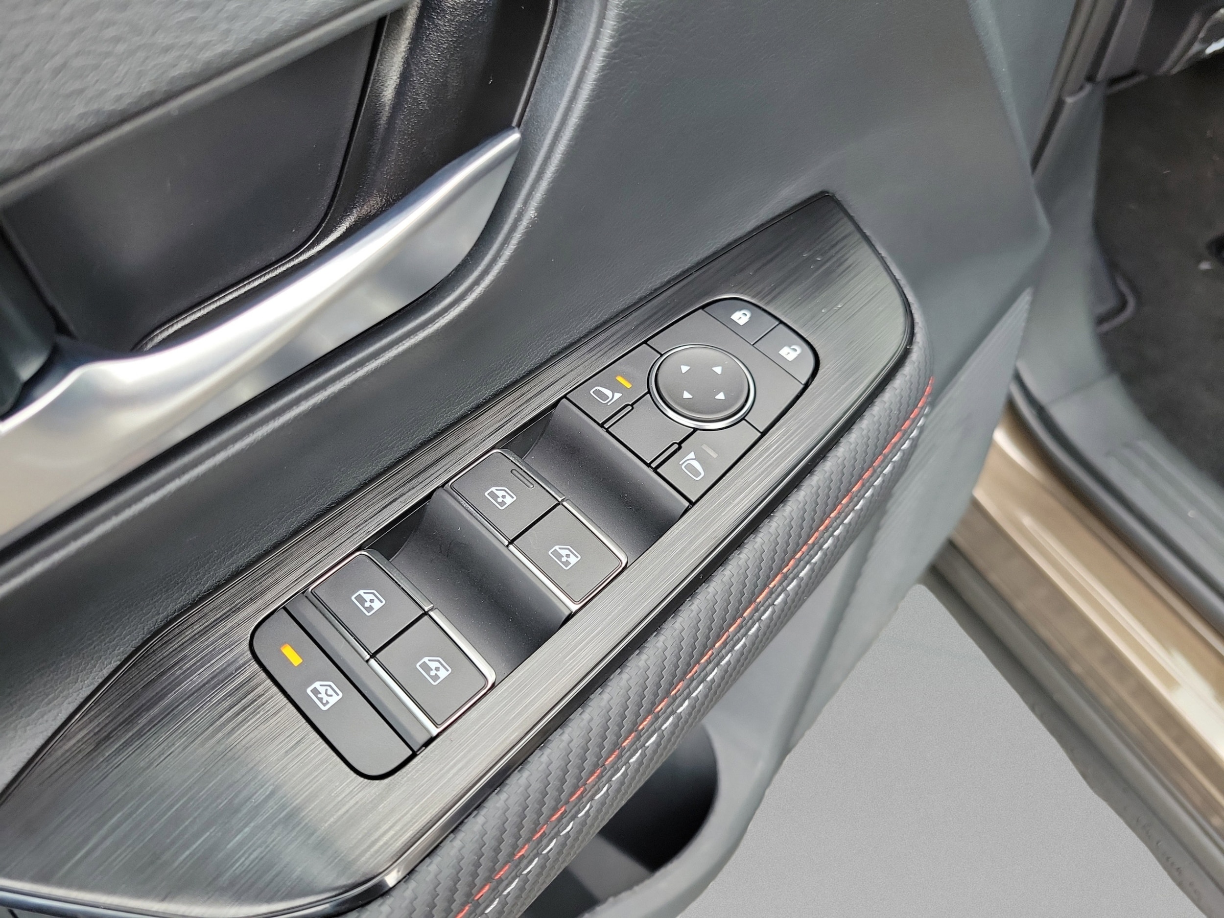2026 Nissan KICKS SR - Photo 41