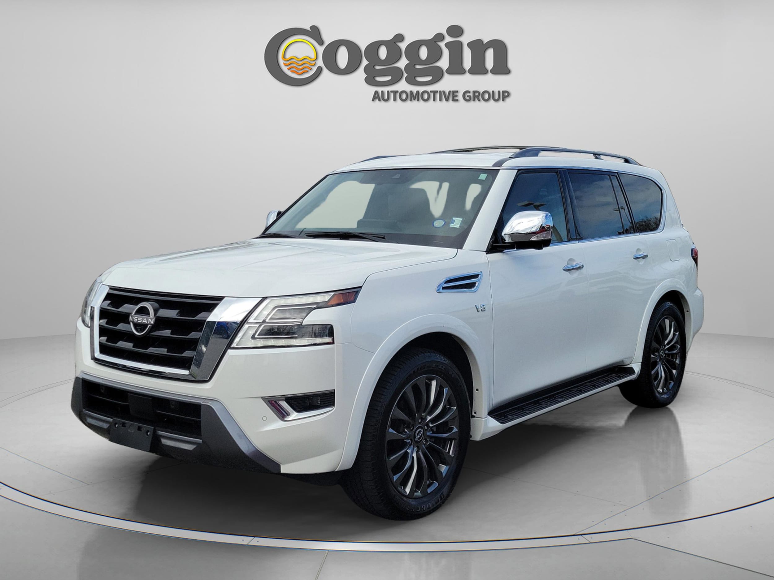 2021 Nissan Armada Platinum's photo