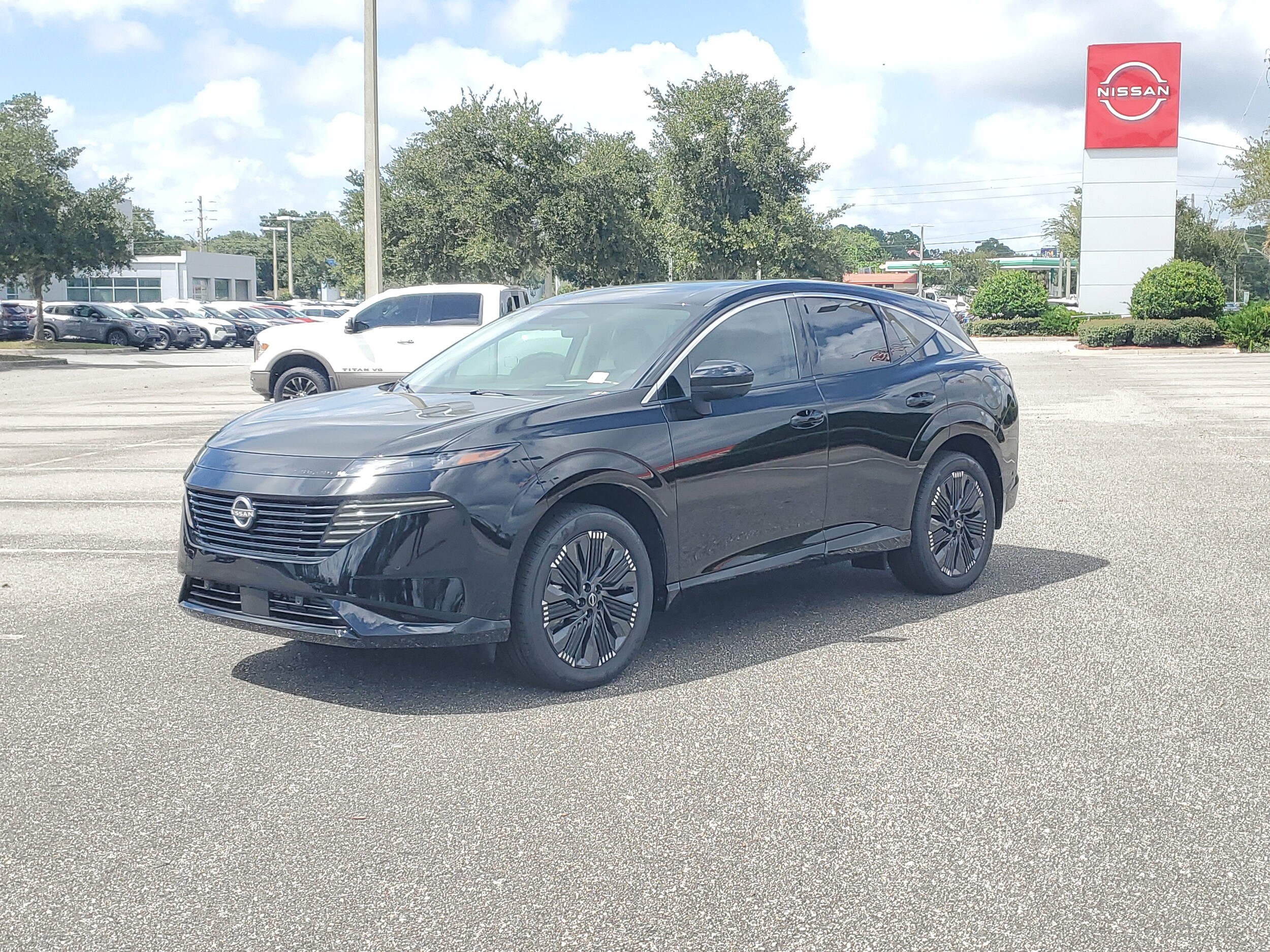 2025 Nissan Murano Platinum photo 2