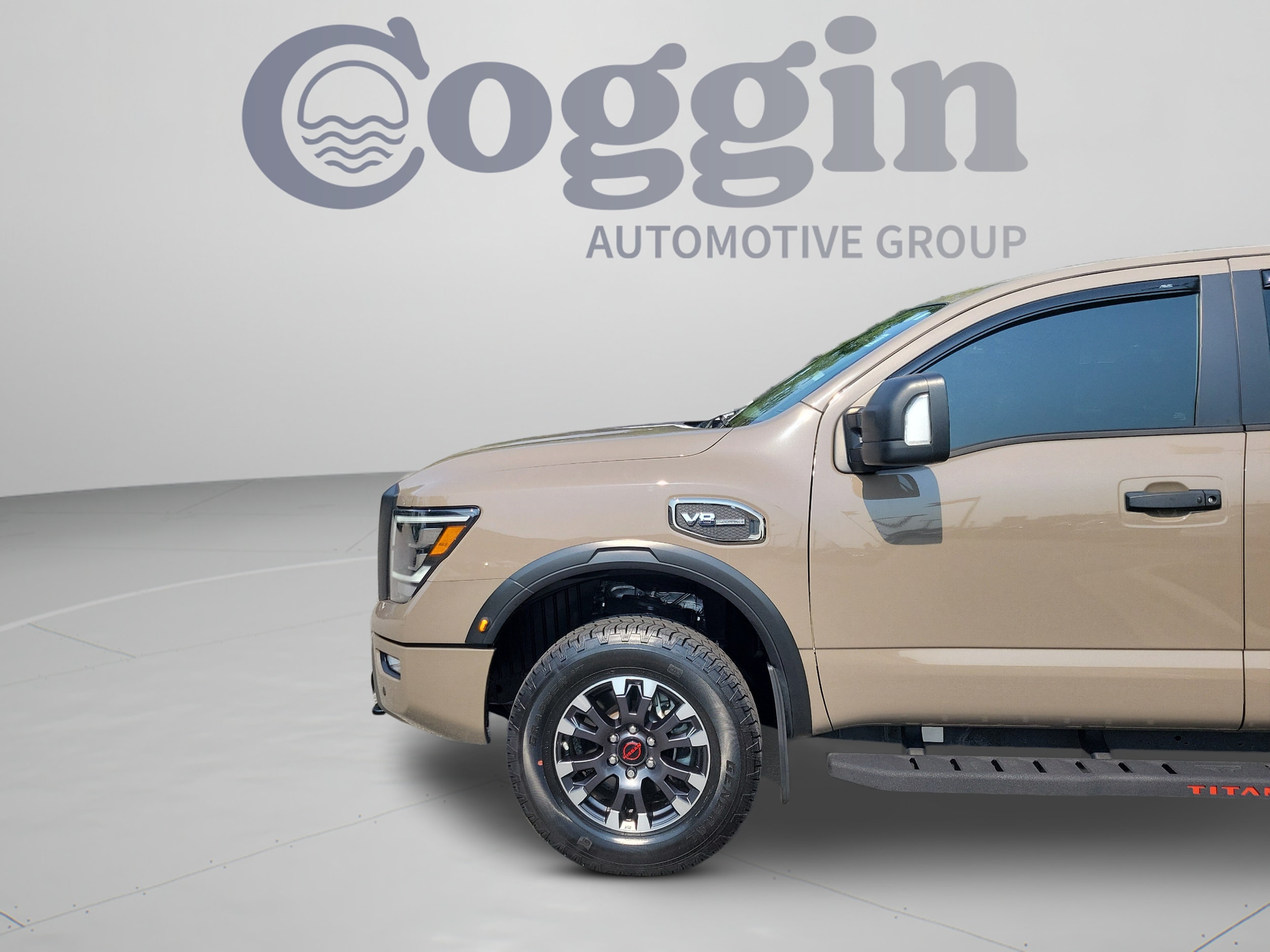 2024 Nissan Titan XD 28
