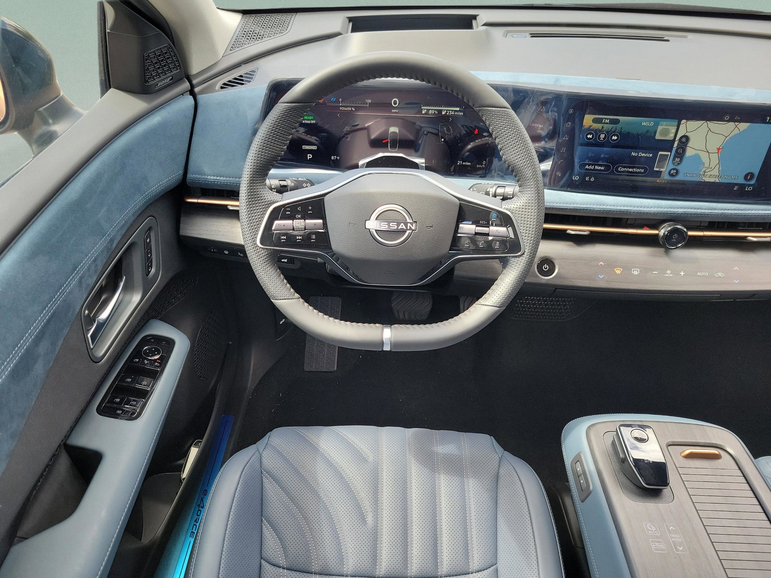 2025 Nissan ARIYA Platinum+ - Photo 22