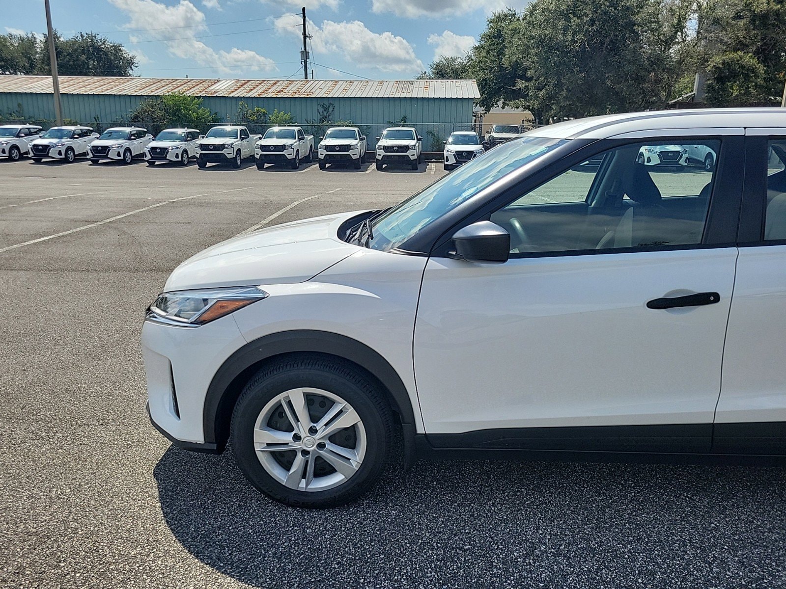 Used 2023 Nissan Kicks S with VIN 3N1CP5BV1PL473923 for sale in Jacksonville, FL