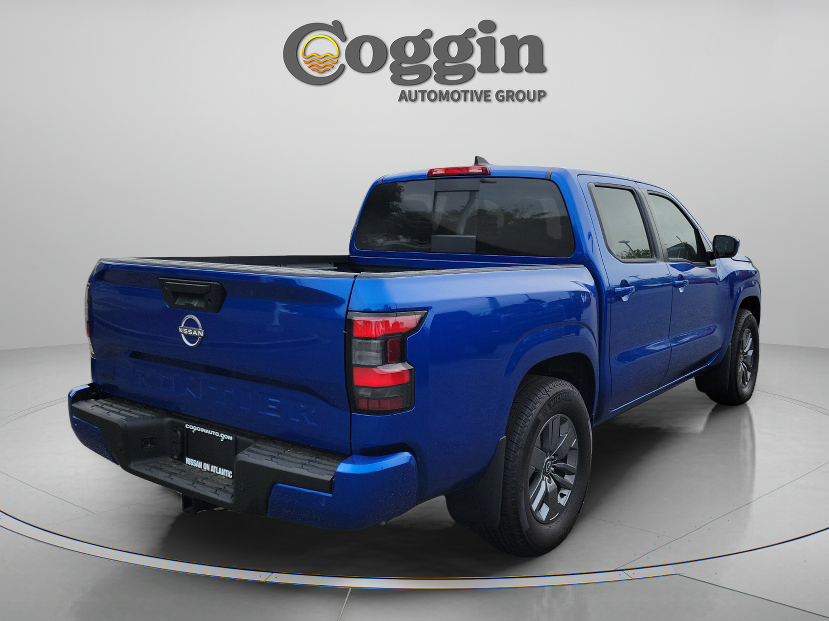 2026 Nissan Frontier SV - Photo 8