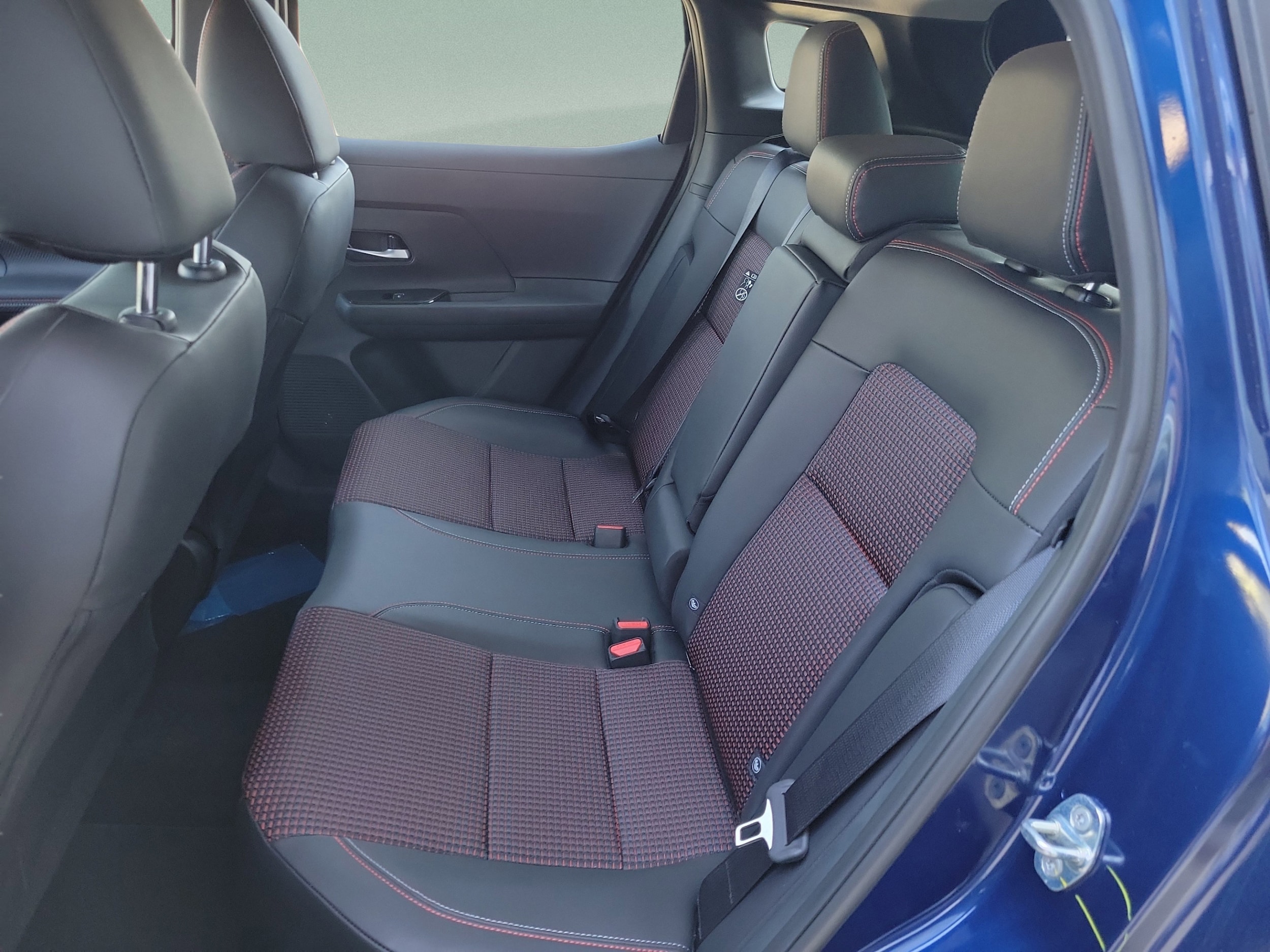 2026 Nissan KICKS SR - Photo 32