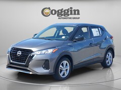 2025 Nissan Kicks Play