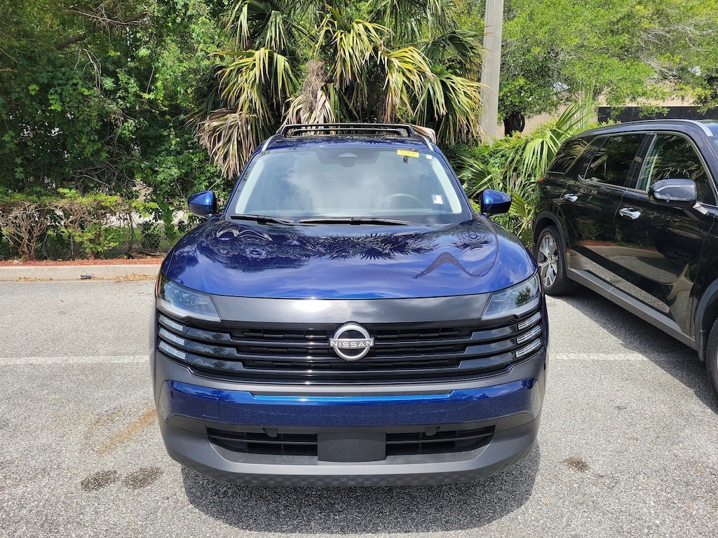 Used 2025 Nissan Kicks SV SUV