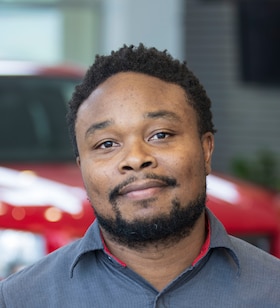 Staff member Nate Mathurin from ID_f0b325a60843